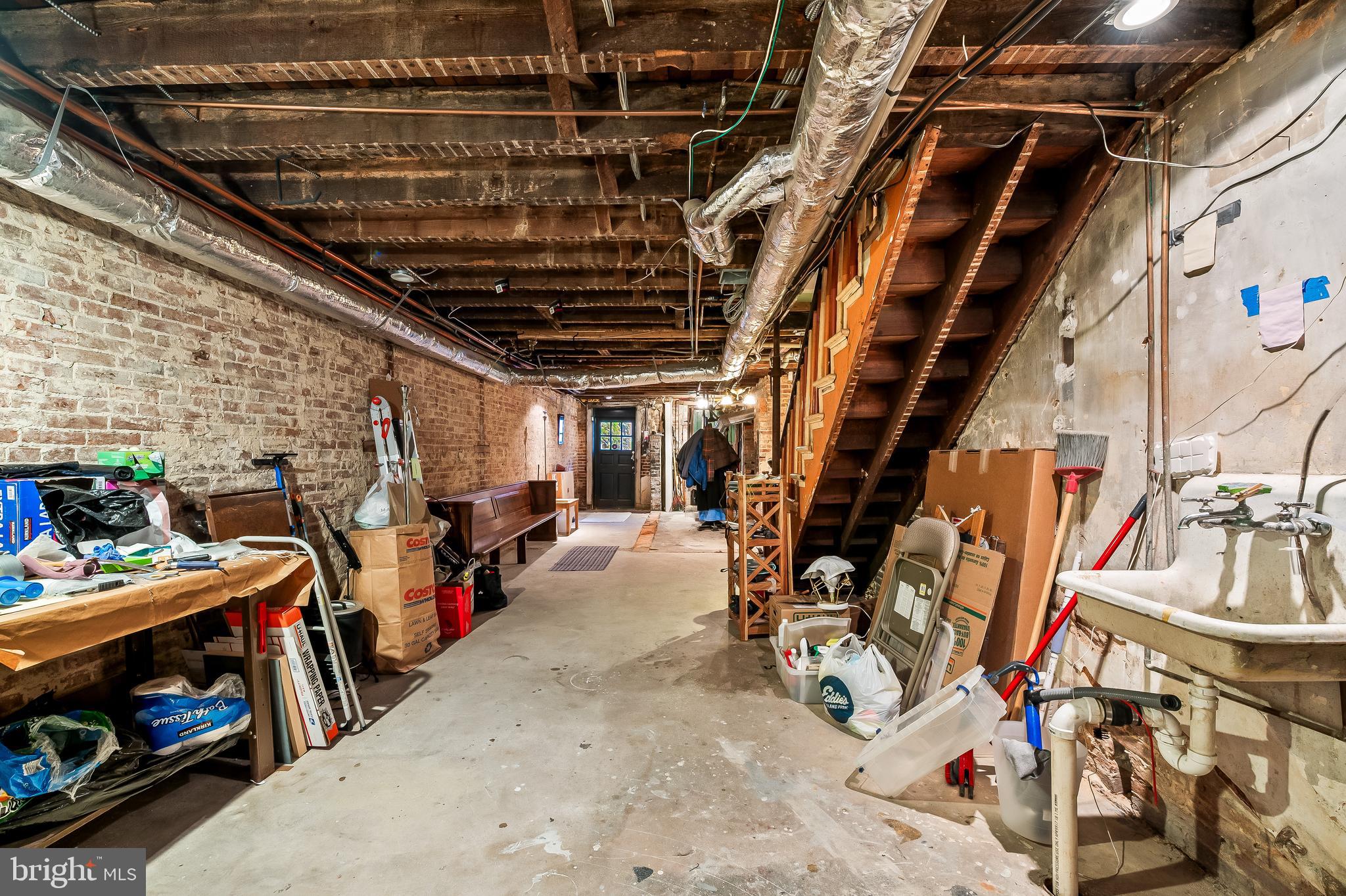 MOUNT VERNON PLACE HISTORIC DISTRICT - Commercial Sale