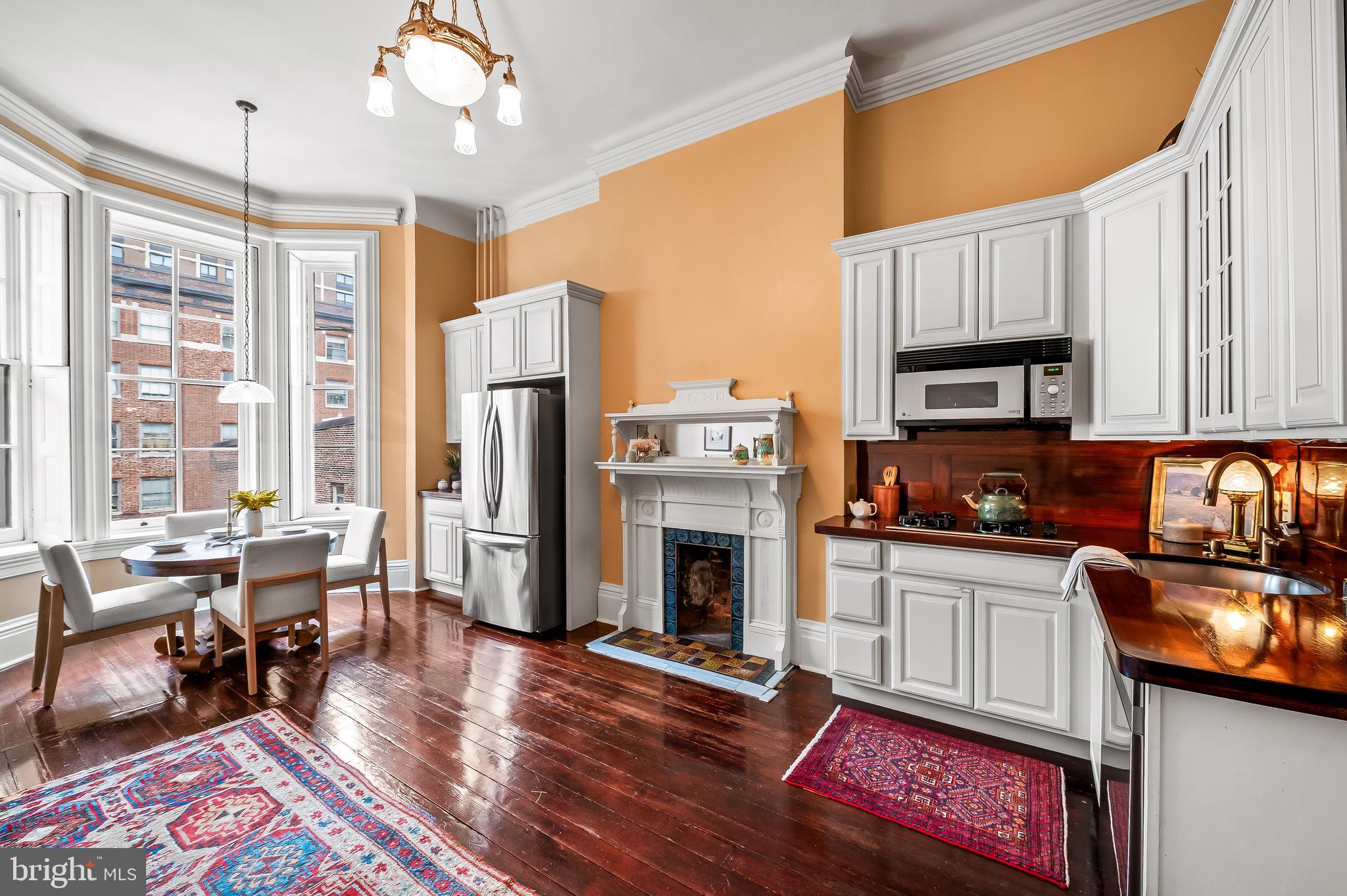 MOUNT VERNON PLACE HISTORIC DISTRICT - Commercial Sale