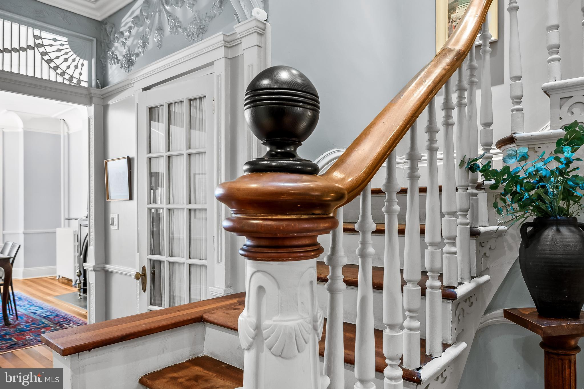 MOUNT VERNON PLACE HISTORIC DISTRICT - Commercial Sale