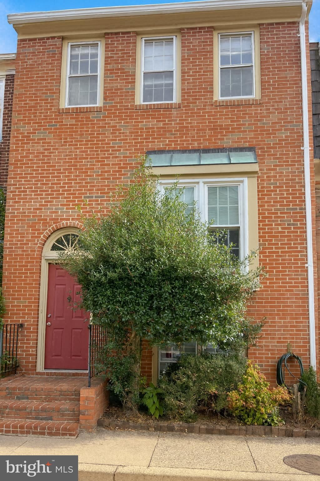 Photo of 2718 Franklin Court, ALEXANDRIA, VA 22302 (MLS # VAAX2051244)