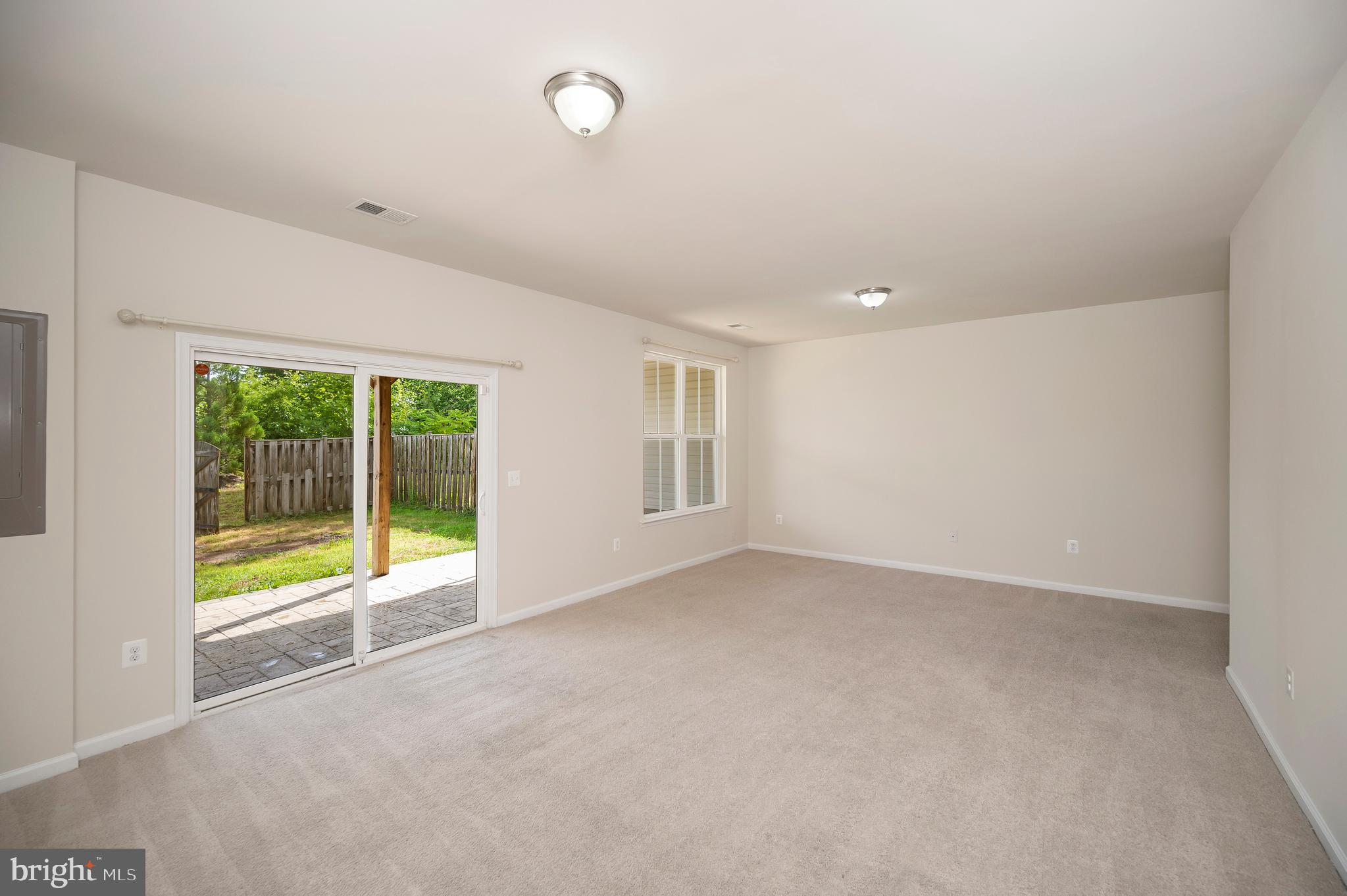 EMBREY MILL - Residential Lease