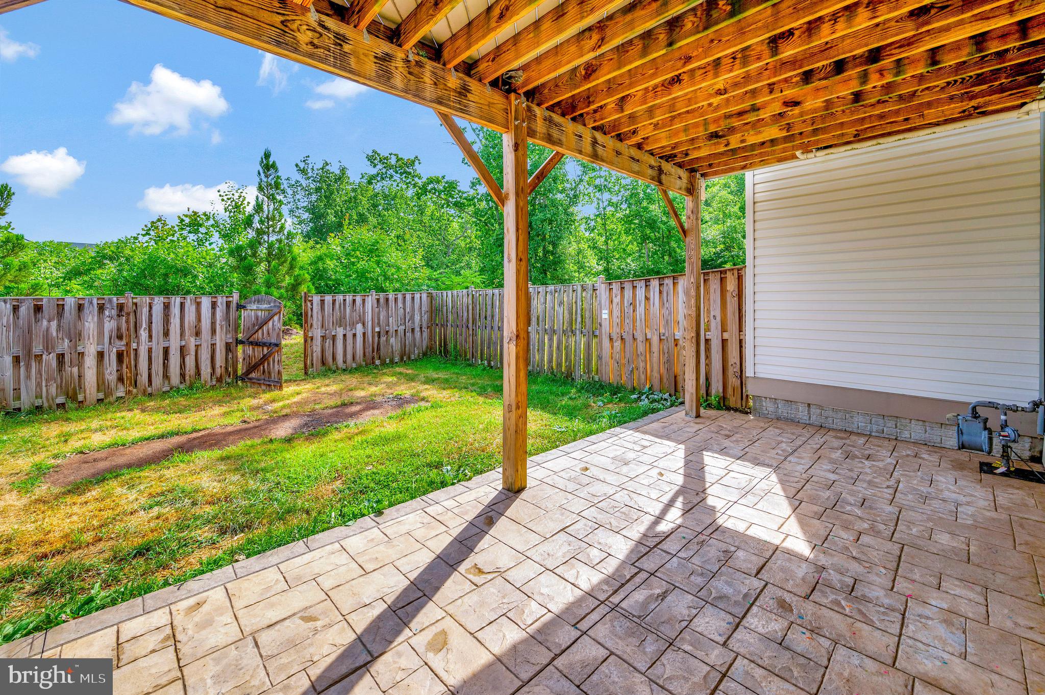 EMBREY MILL - Residential Lease