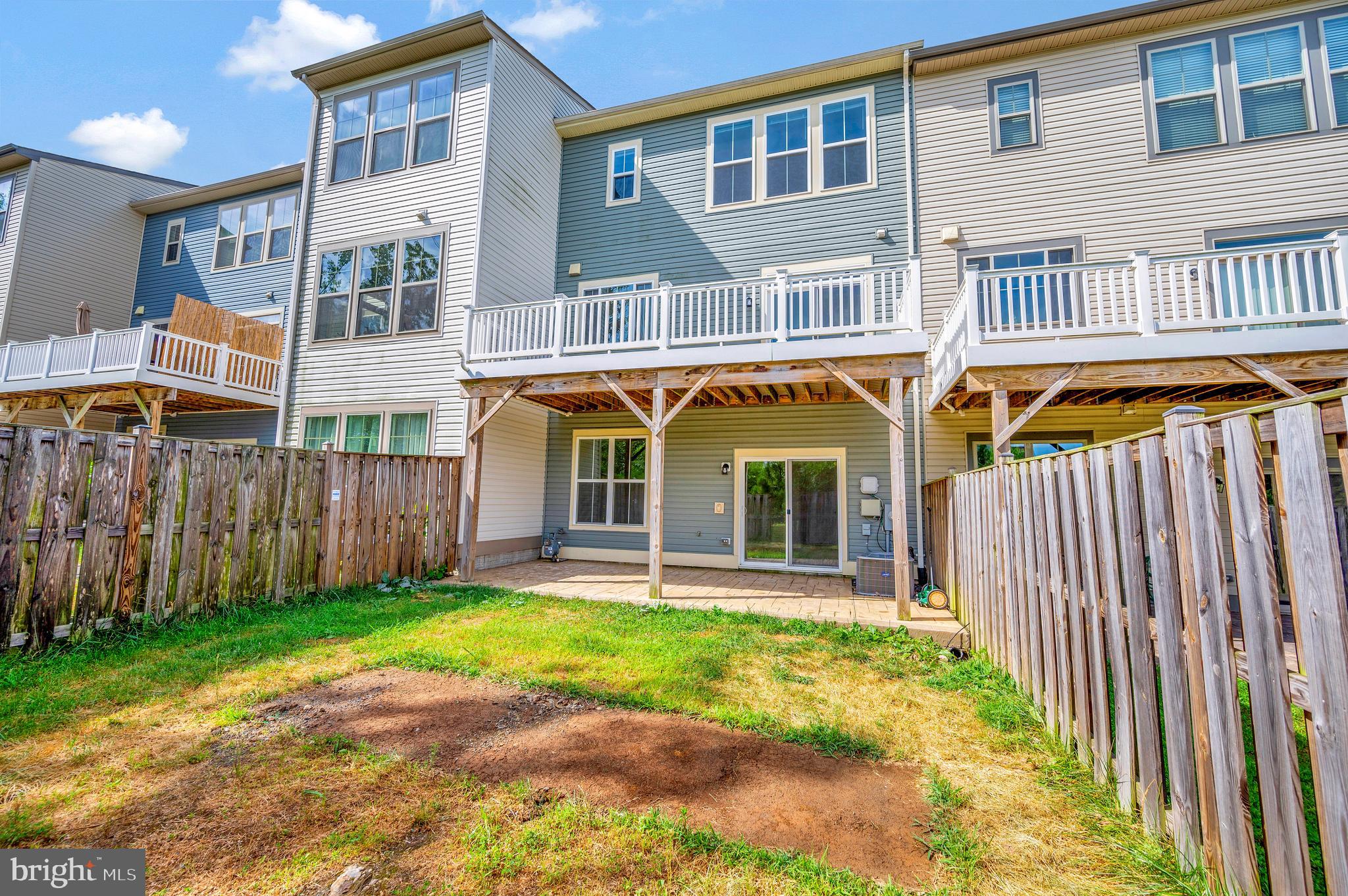 EMBREY MILL - Residential Lease