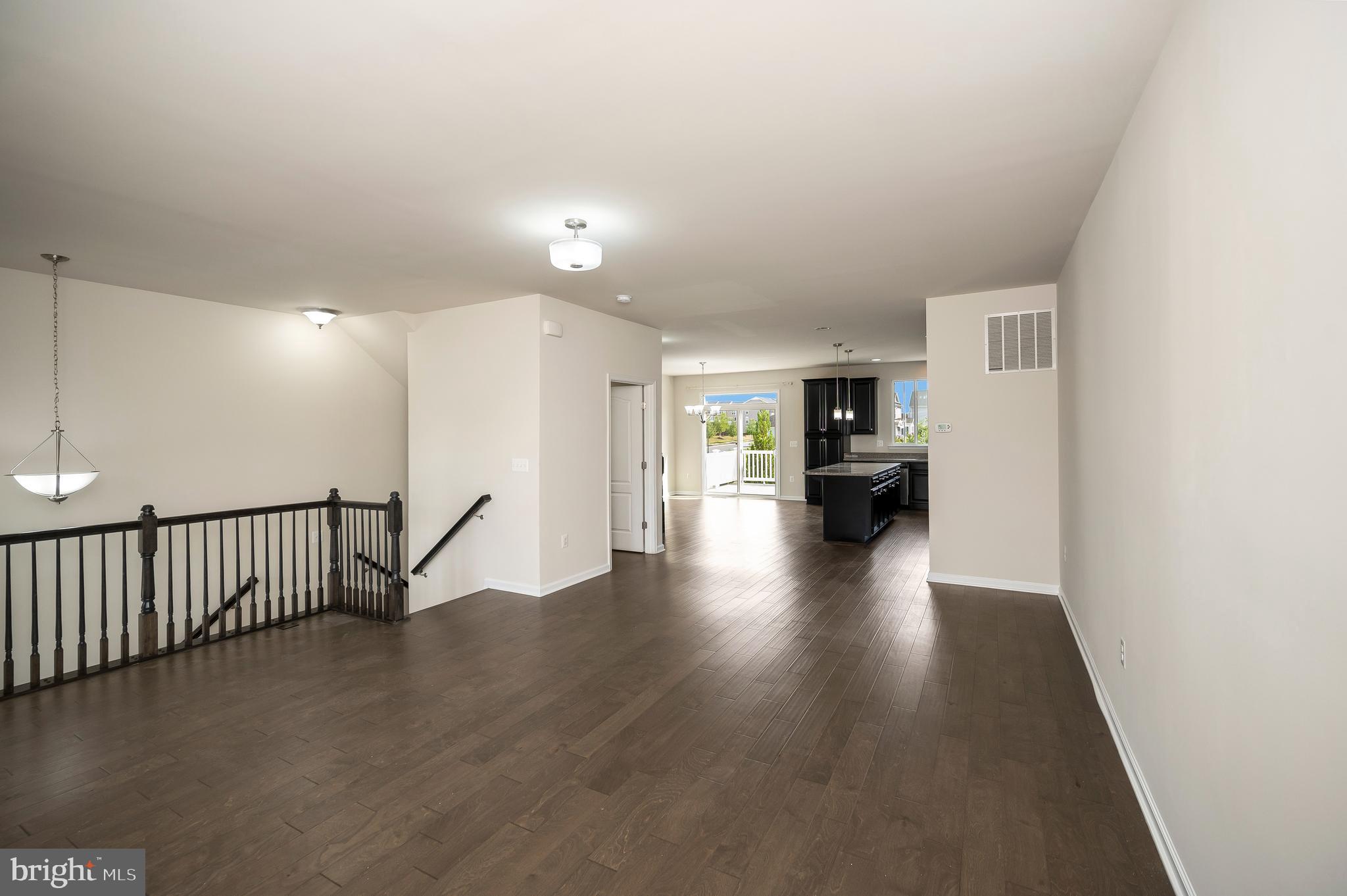 EMBREY MILL - Residential Lease