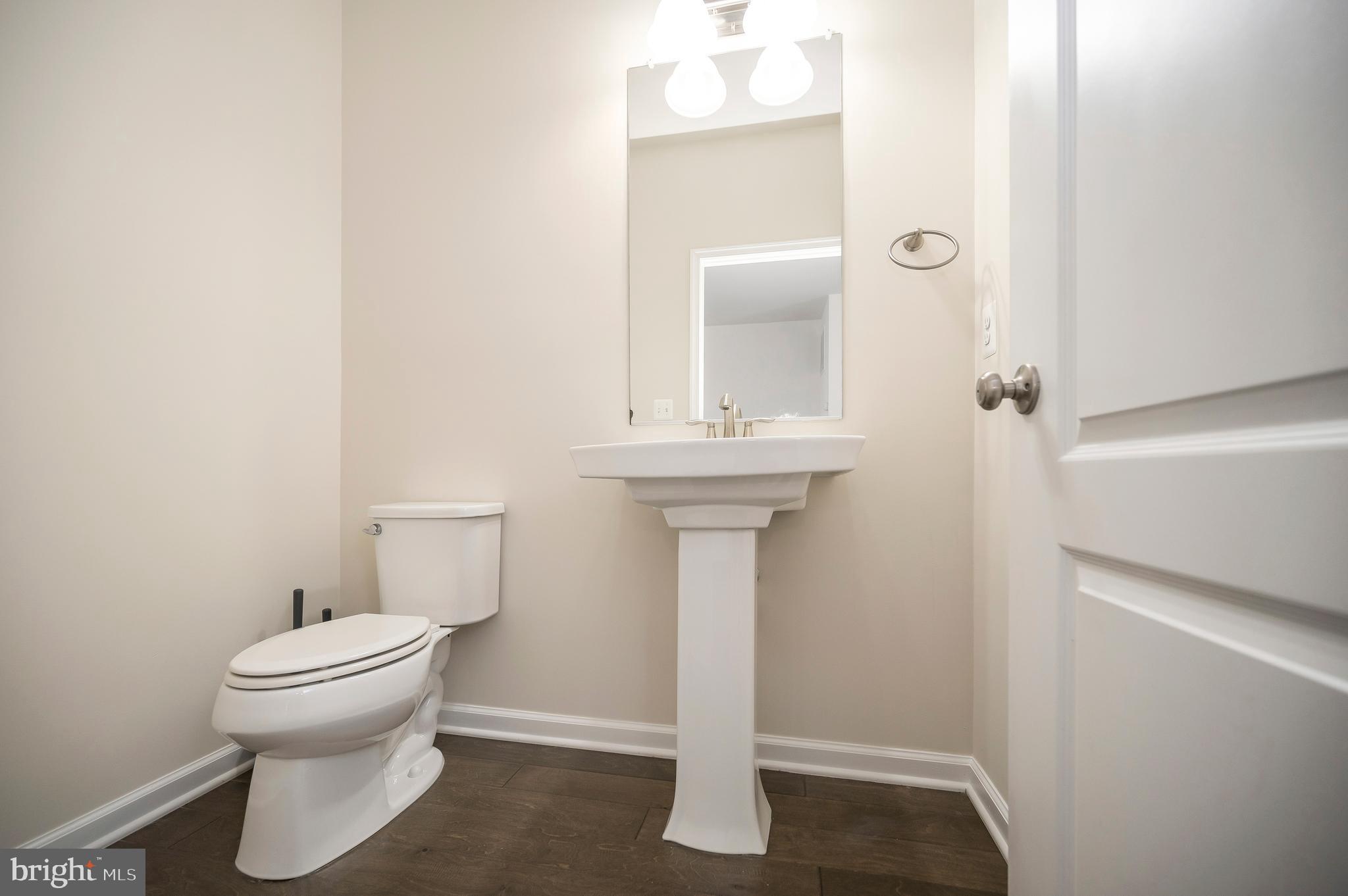 EMBREY MILL - Residential Lease