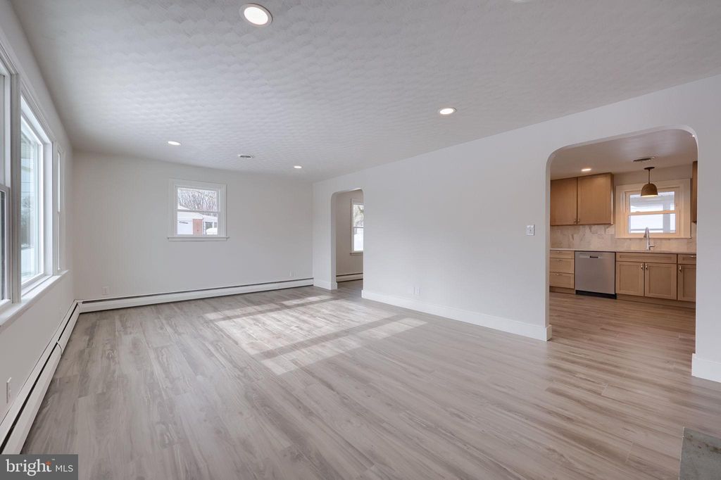 Photo of 29 Merrin Road, YORK, PA 17402 (MLS # PAYK2096916)