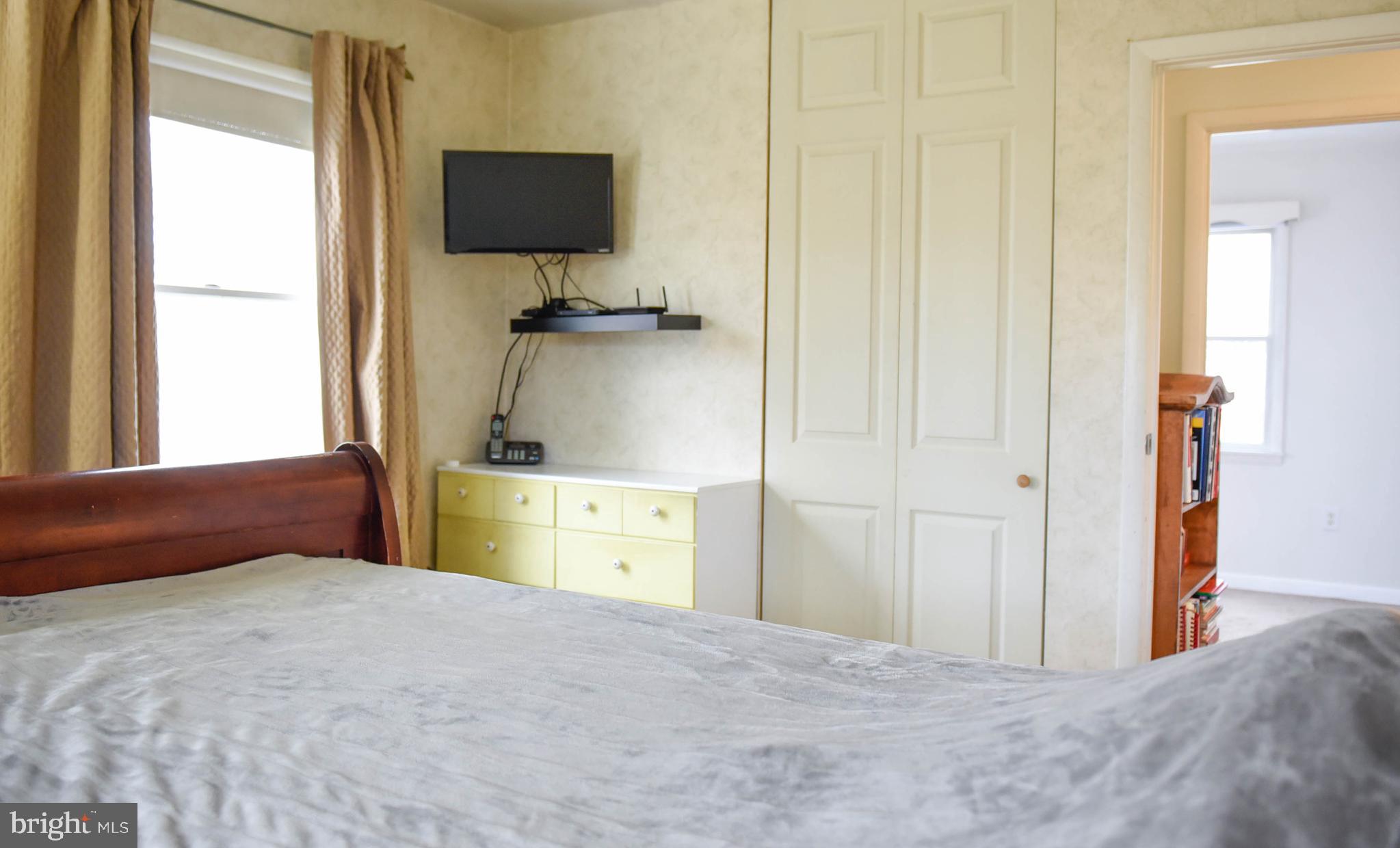 SUBURBIA - Residential