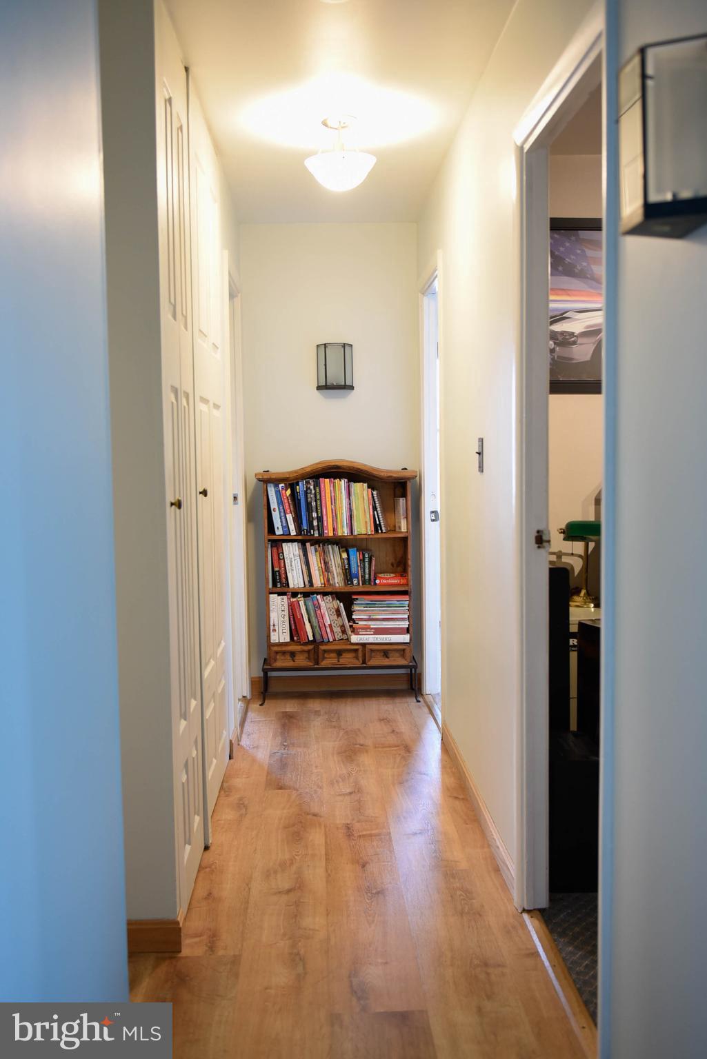 SUBURBIA - Residential