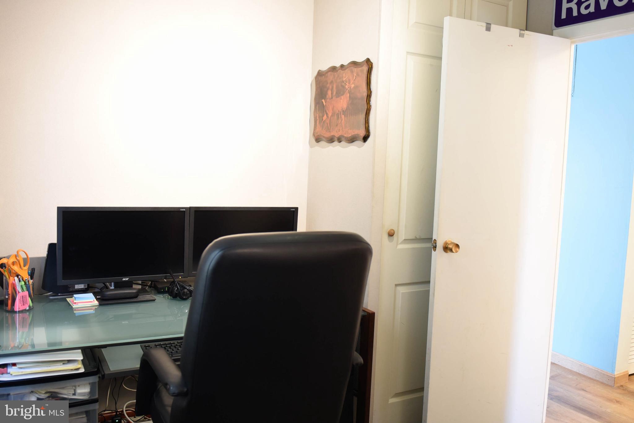 SUBURBIA - Residential