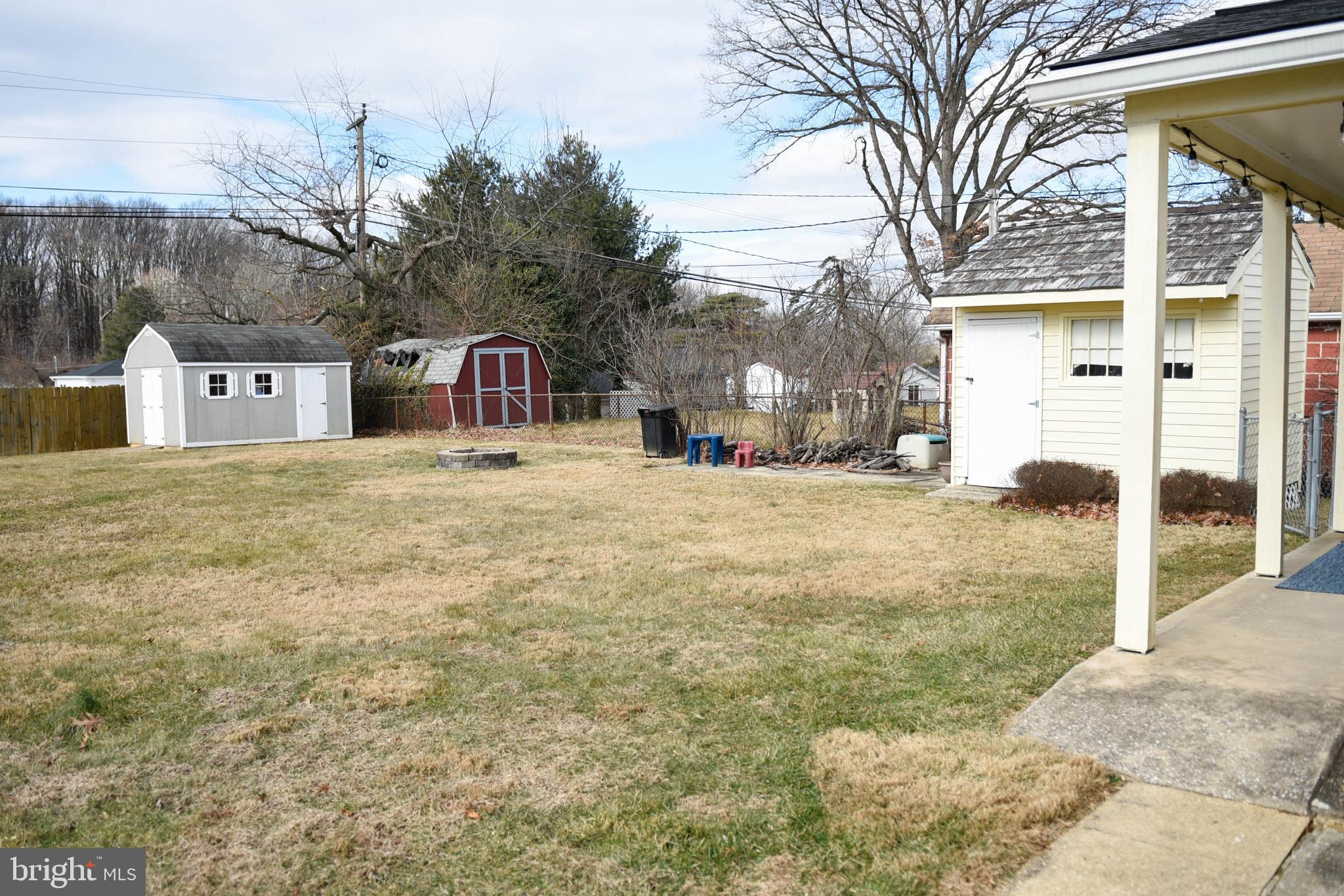 SUBURBIA - Residential