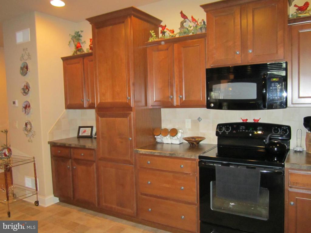 MEADOWS OF HIGHLAND - Residential