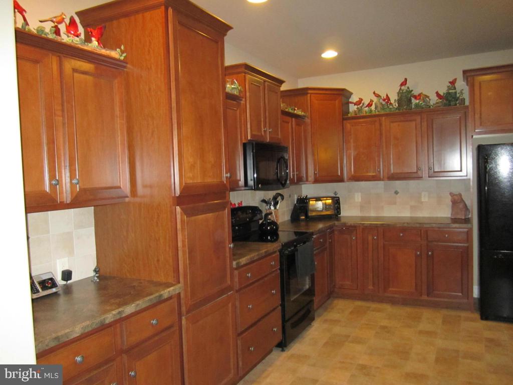 MEADOWS OF HIGHLAND - Residential