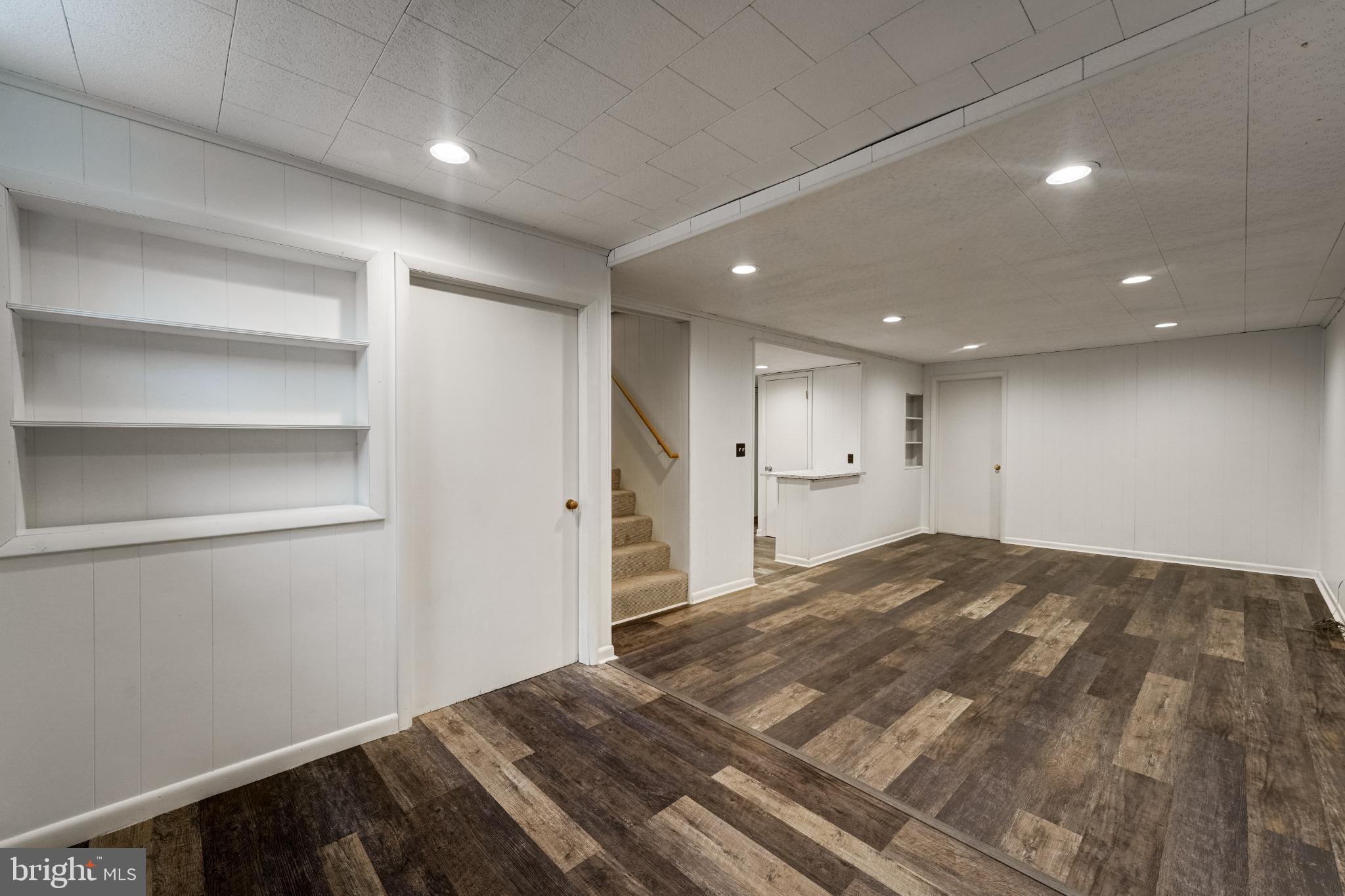 KENSINGTON HEIGHTS - Residential