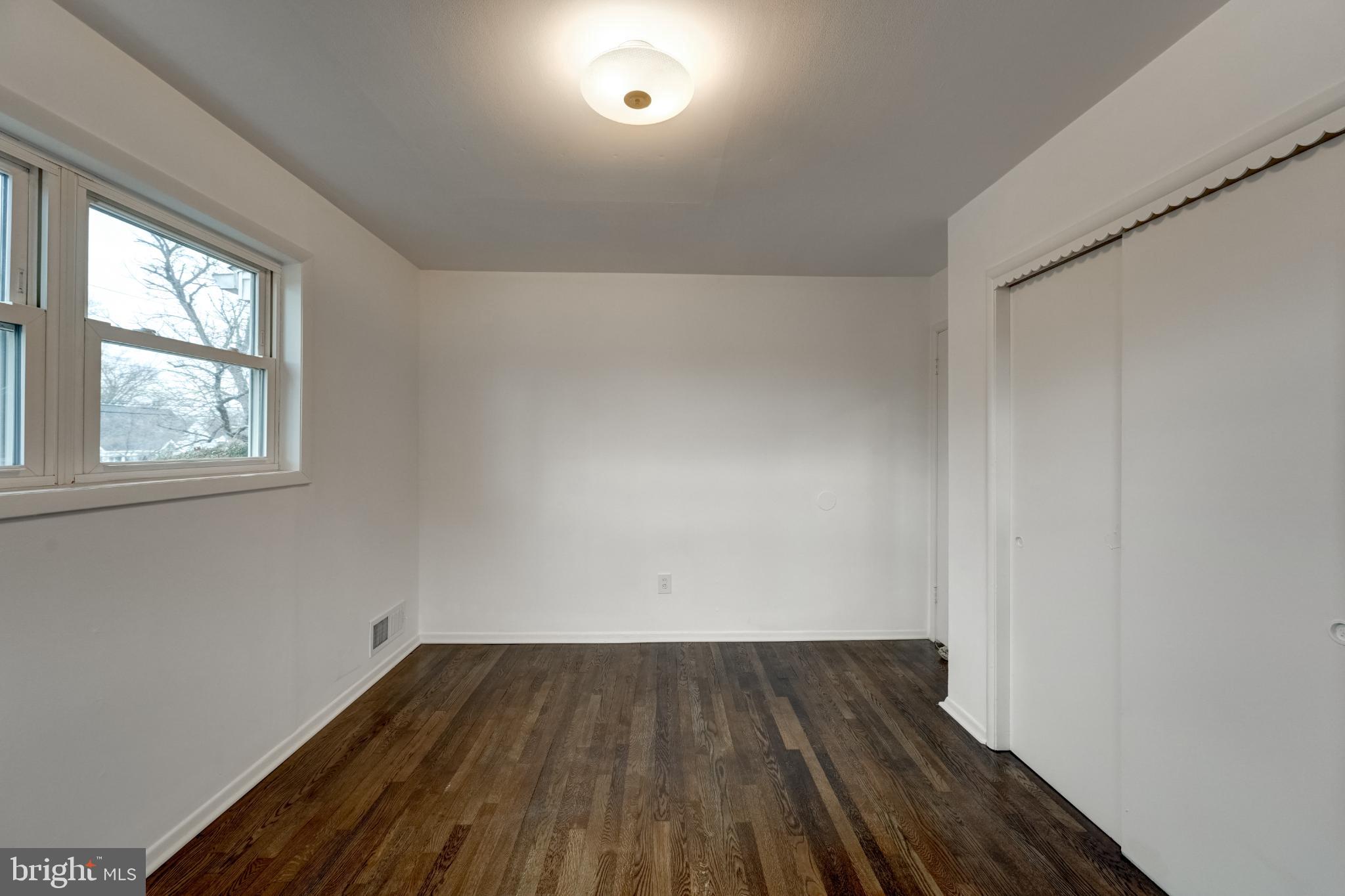 KENSINGTON HEIGHTS - Residential