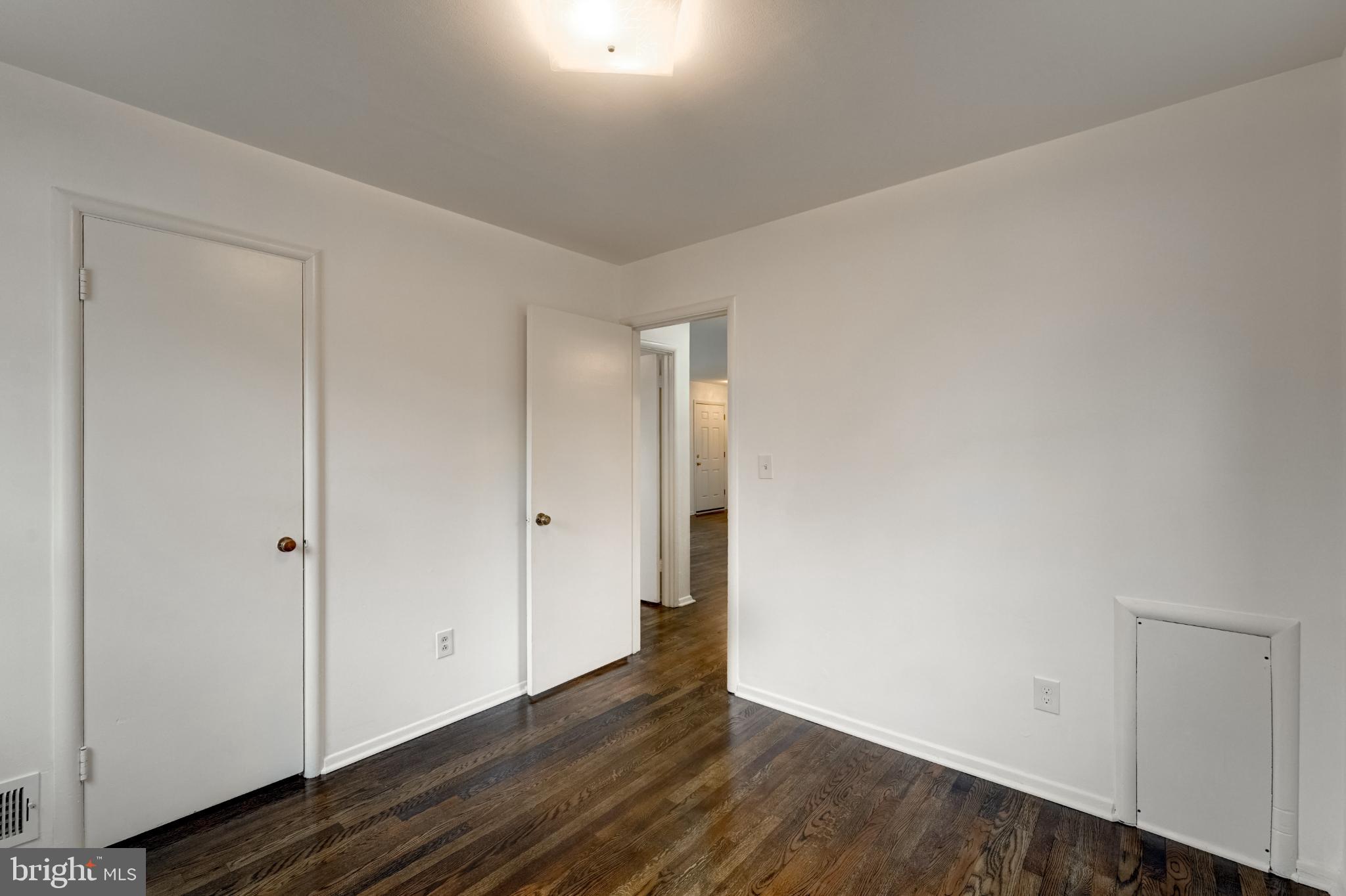 KENSINGTON HEIGHTS - Residential