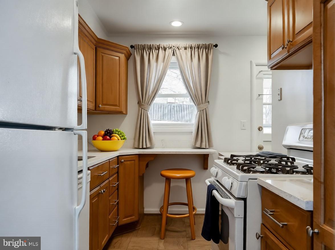 KENSINGTON HEIGHTS - Residential