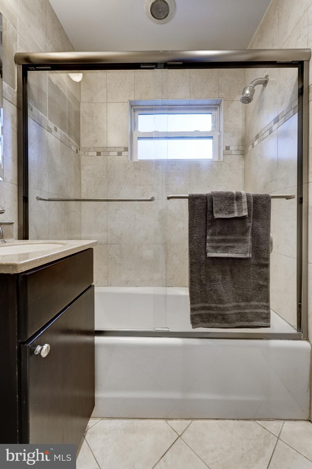 KENSINGTON HEIGHTS - Residential