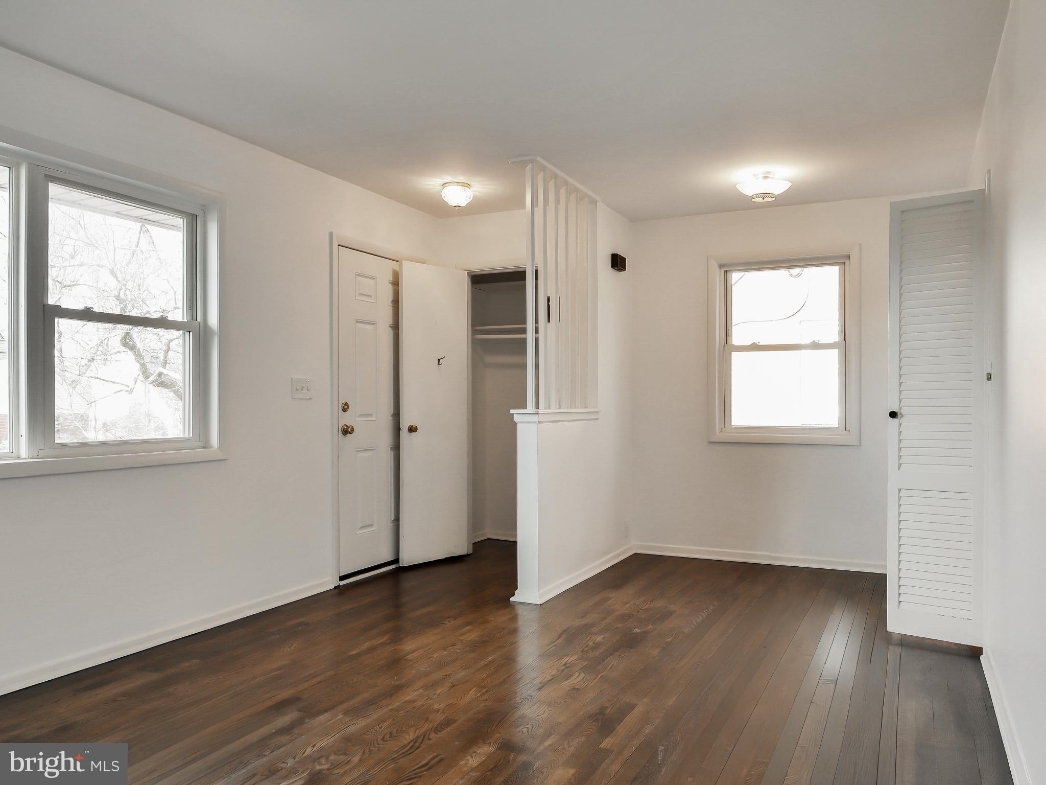 KENSINGTON HEIGHTS - Residential