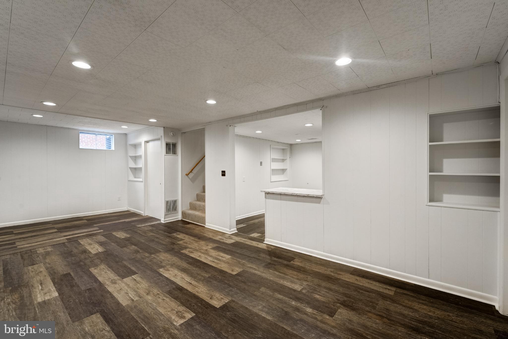 KENSINGTON HEIGHTS - Residential