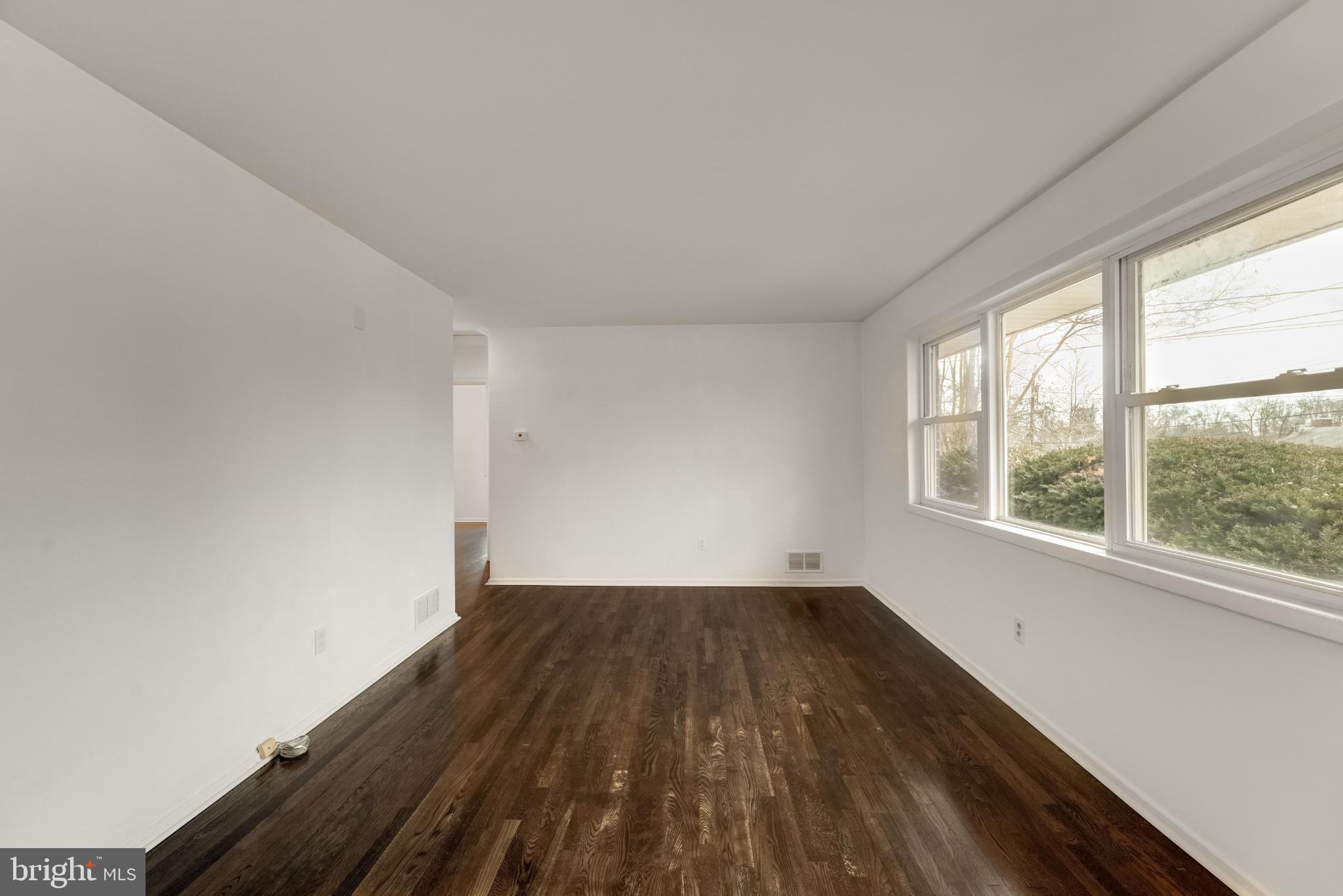 KENSINGTON HEIGHTS - Residential