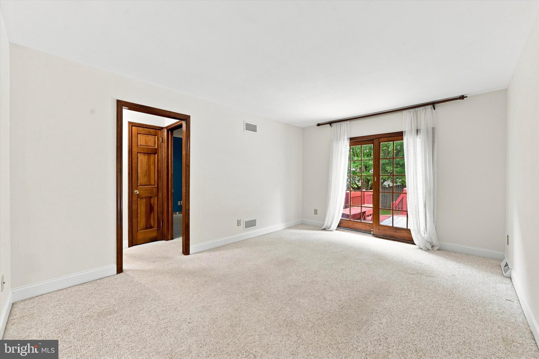 209 WREN COURT