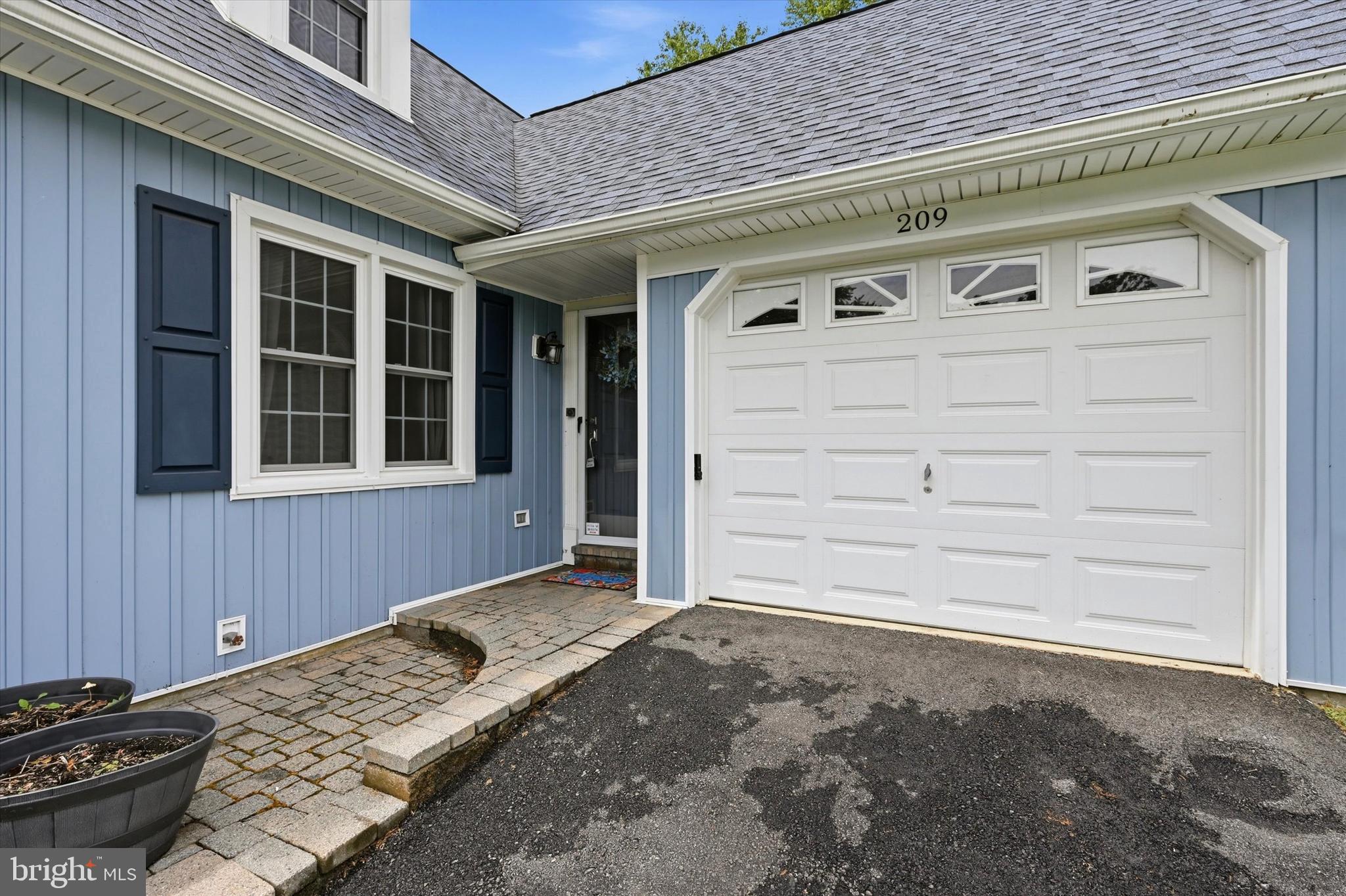 209 WREN COURT