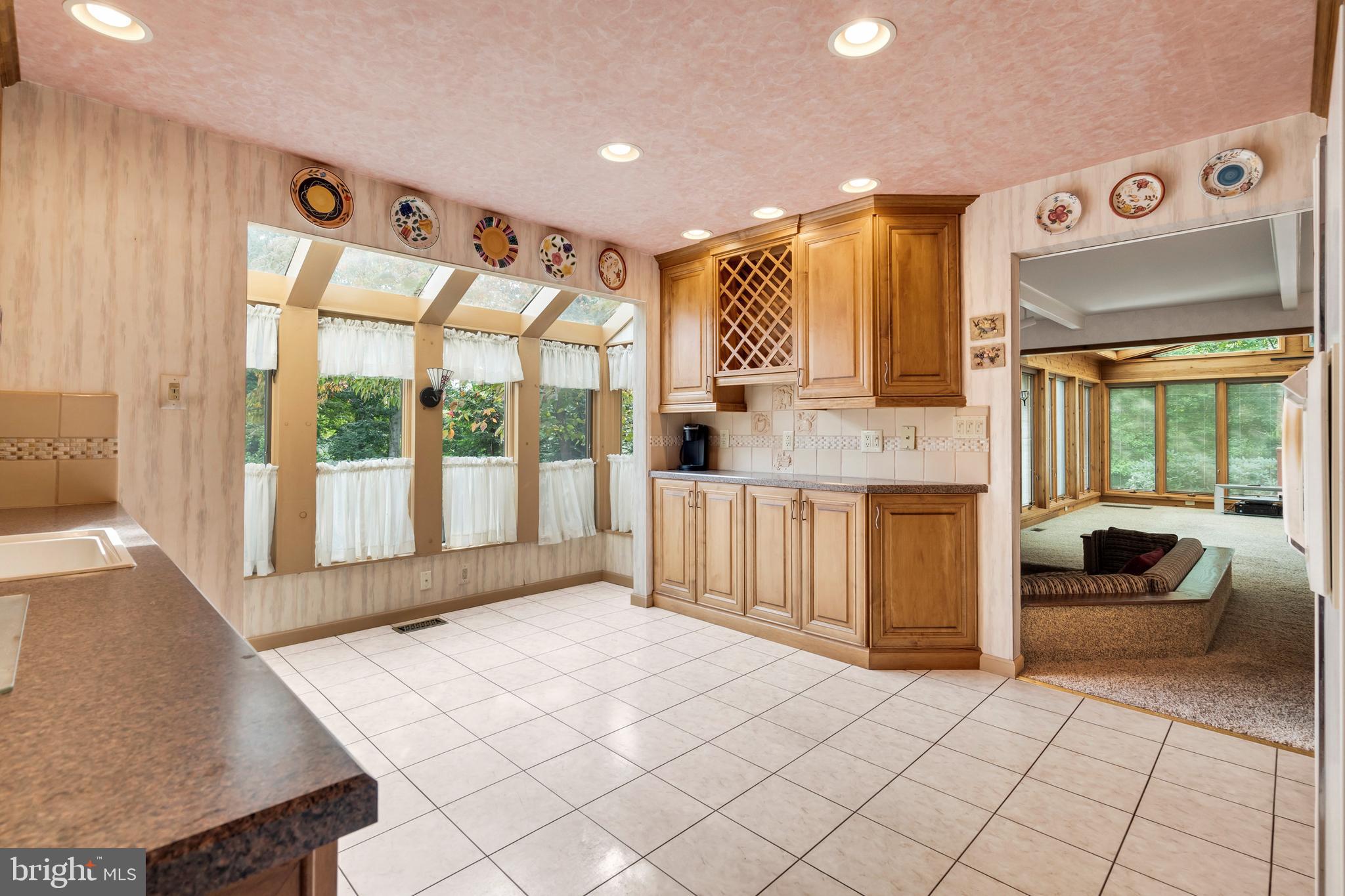 203 HORSE SHOE COURT