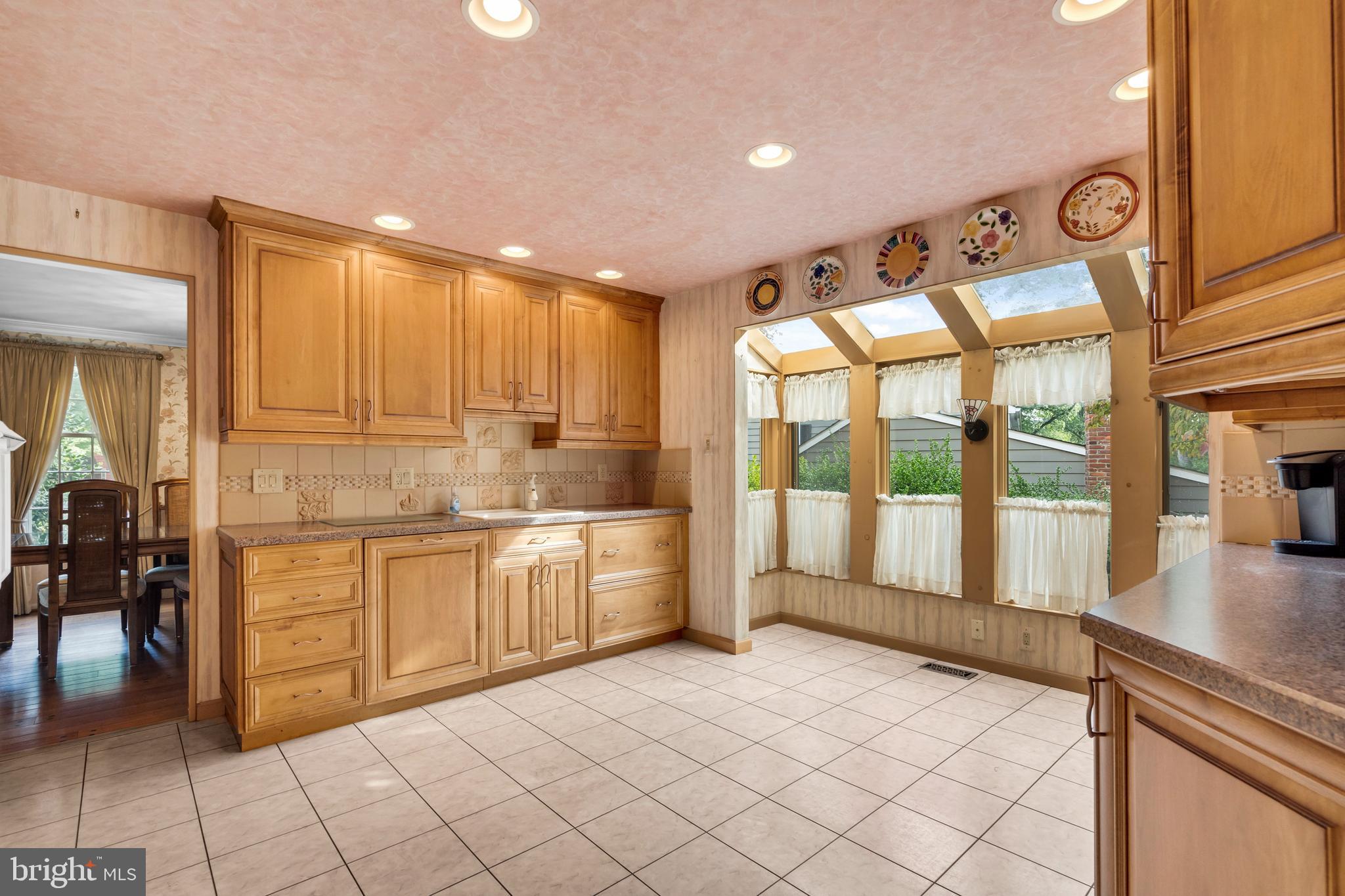 203 HORSE SHOE COURT