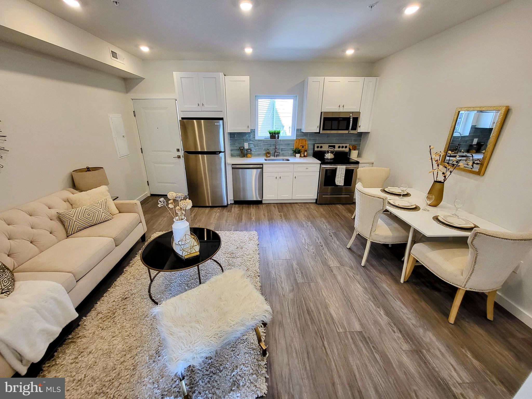 FAIRMOUNT - Residential Lease