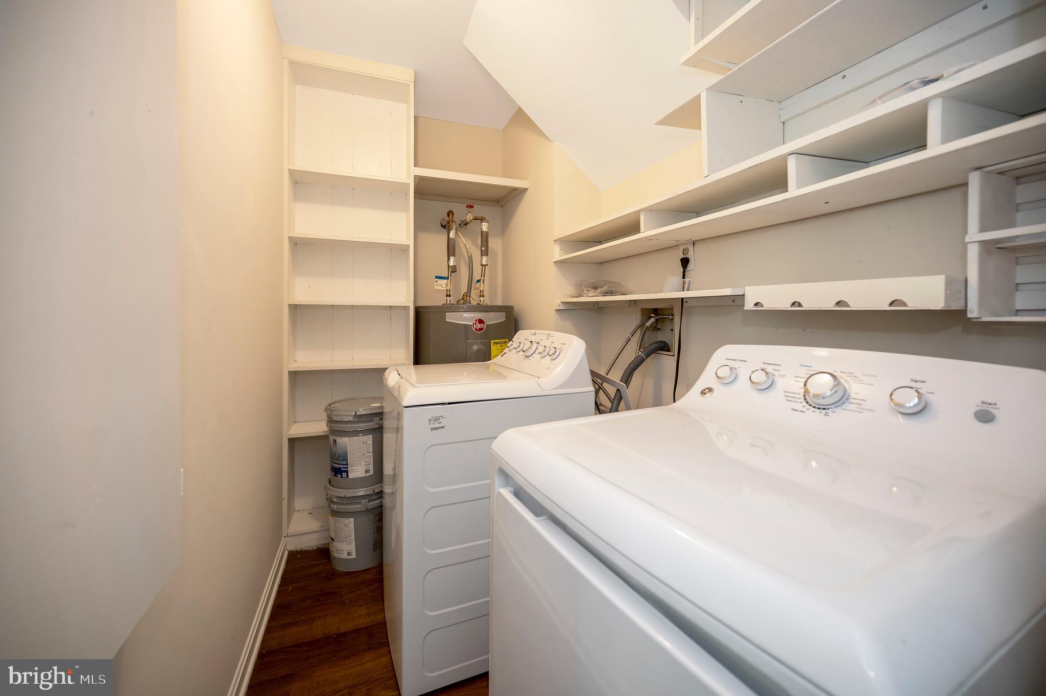 CHANCELLOR GREEN - Residential Lease