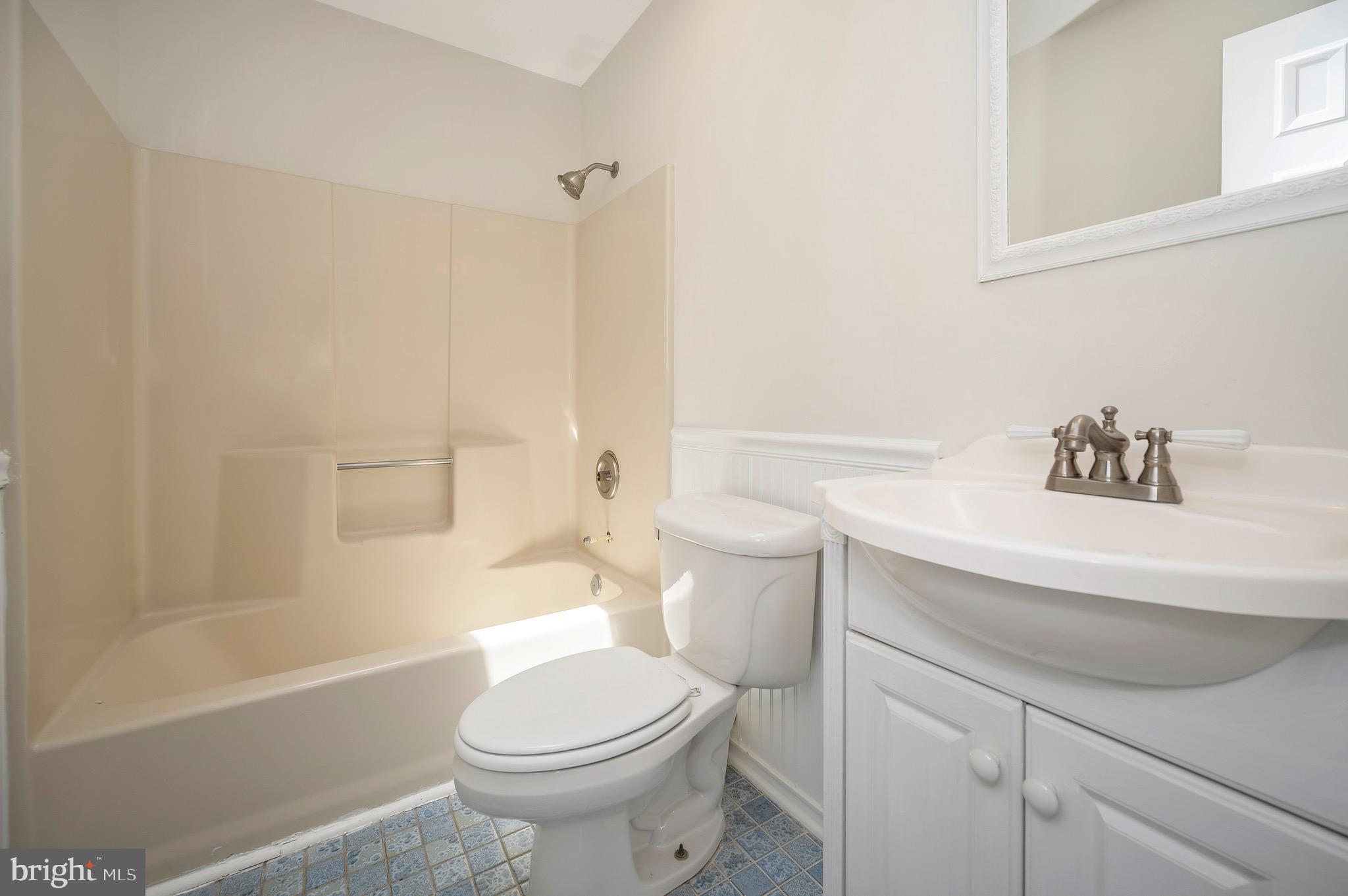 CHANCELLOR GREEN - Residential Lease