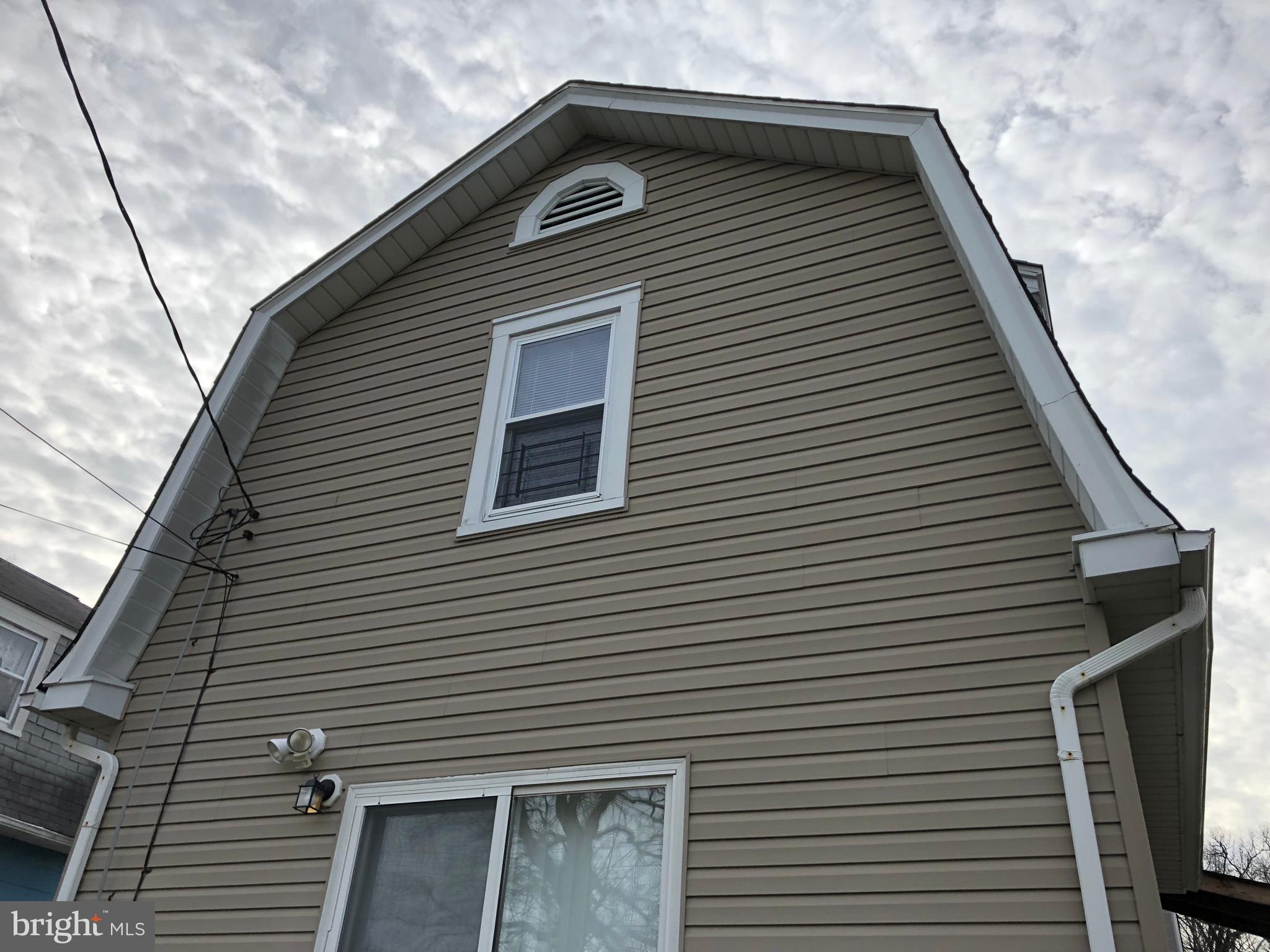 PARKVILLE - Residential Lease