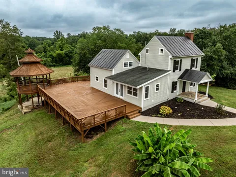 13506 Tear James Trail, Amissville, VA MLS: VACU2011460