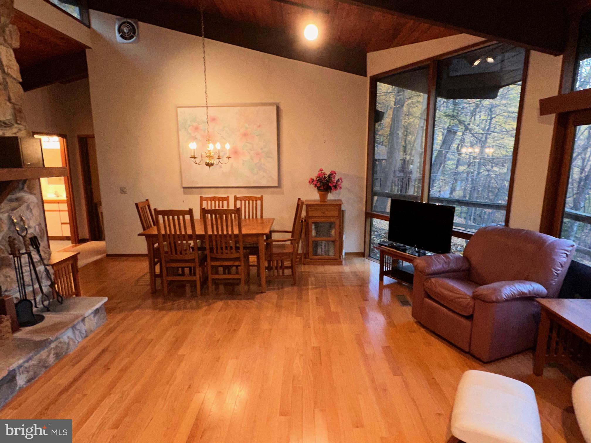 COOLFONT MOUNTAINSIDE - Residential