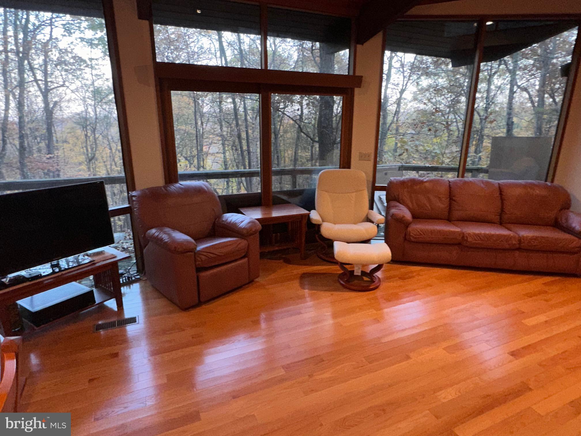 COOLFONT MOUNTAINSIDE - Residential