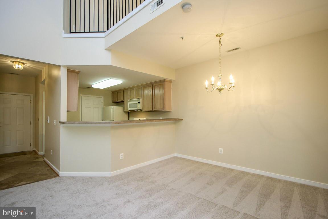 RIVERGATE II - Residential