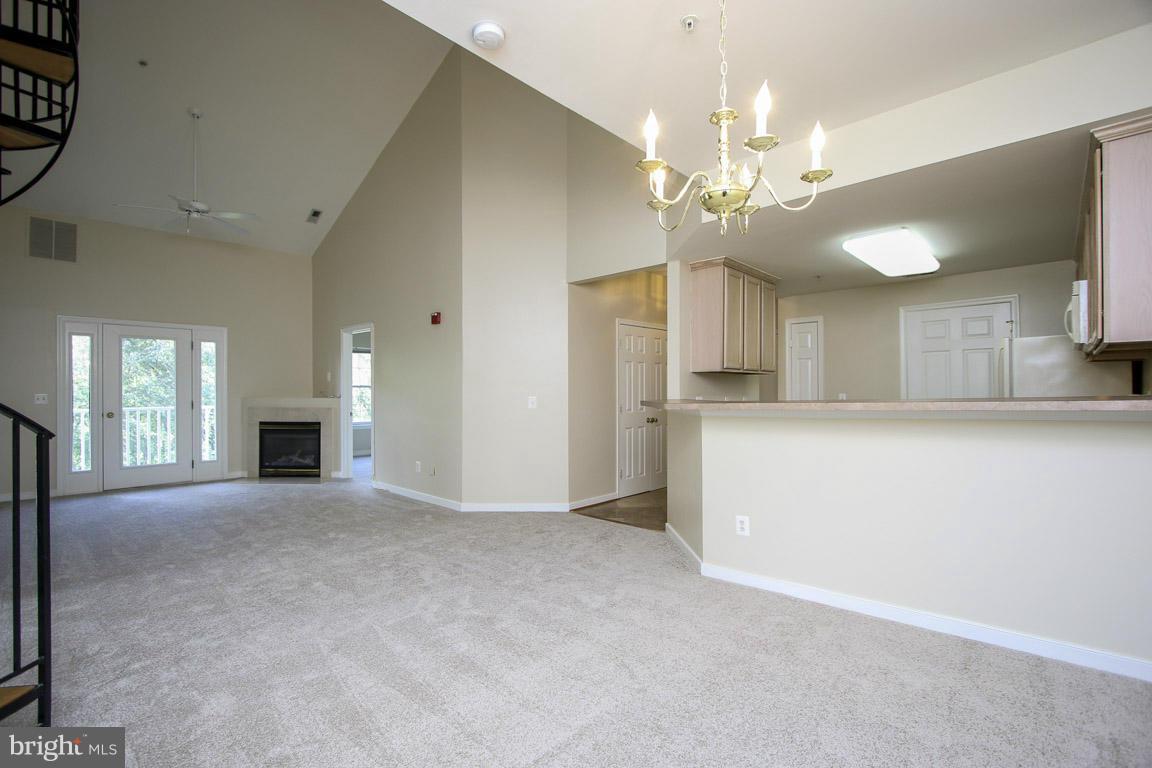 RIVERGATE II - Residential