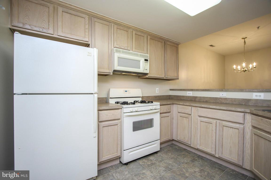 RIVERGATE II - Residential