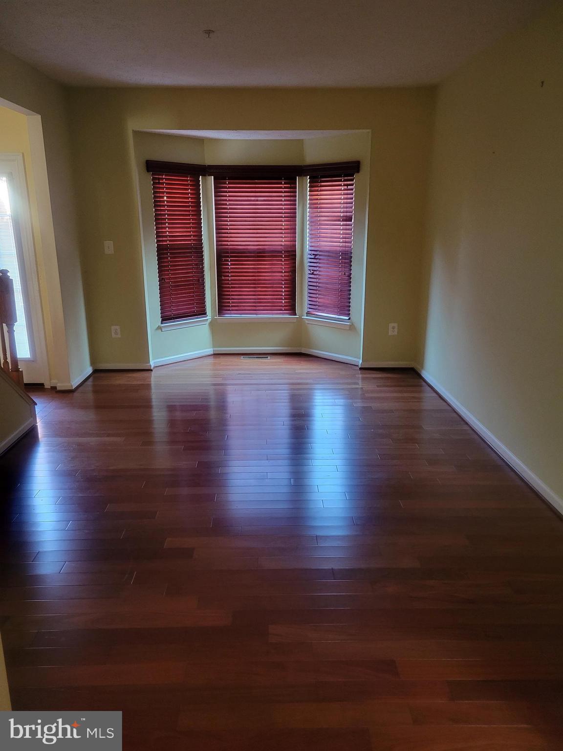 WOODVIEW VILLAGE WEST - Residential