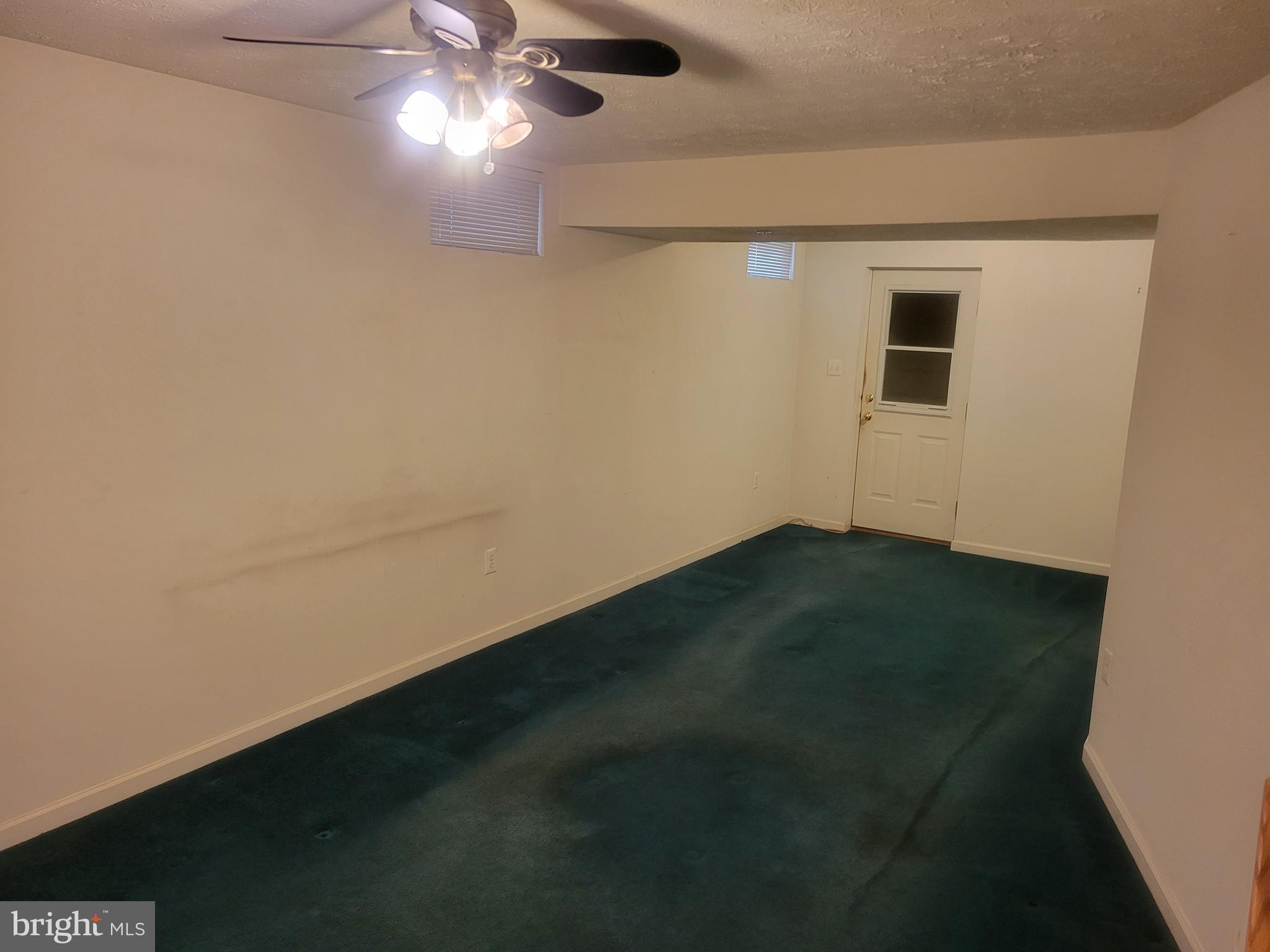 WOODVIEW VILLAGE WEST - Residential