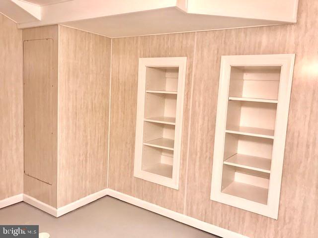 AVONDALE - Residential Lease