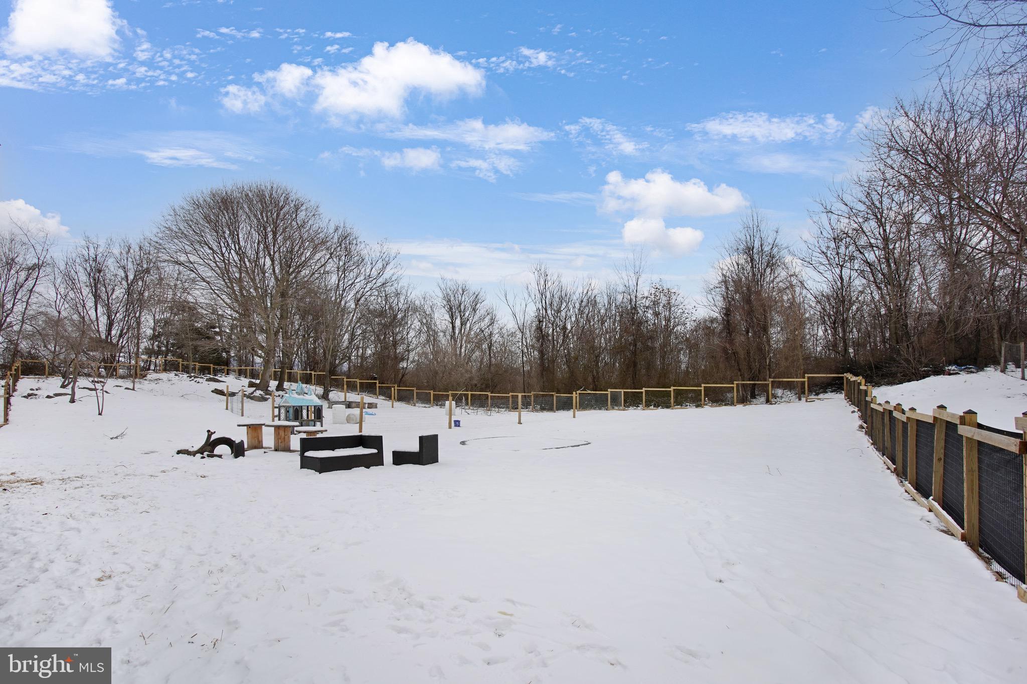 HAWKSTONE - Residential