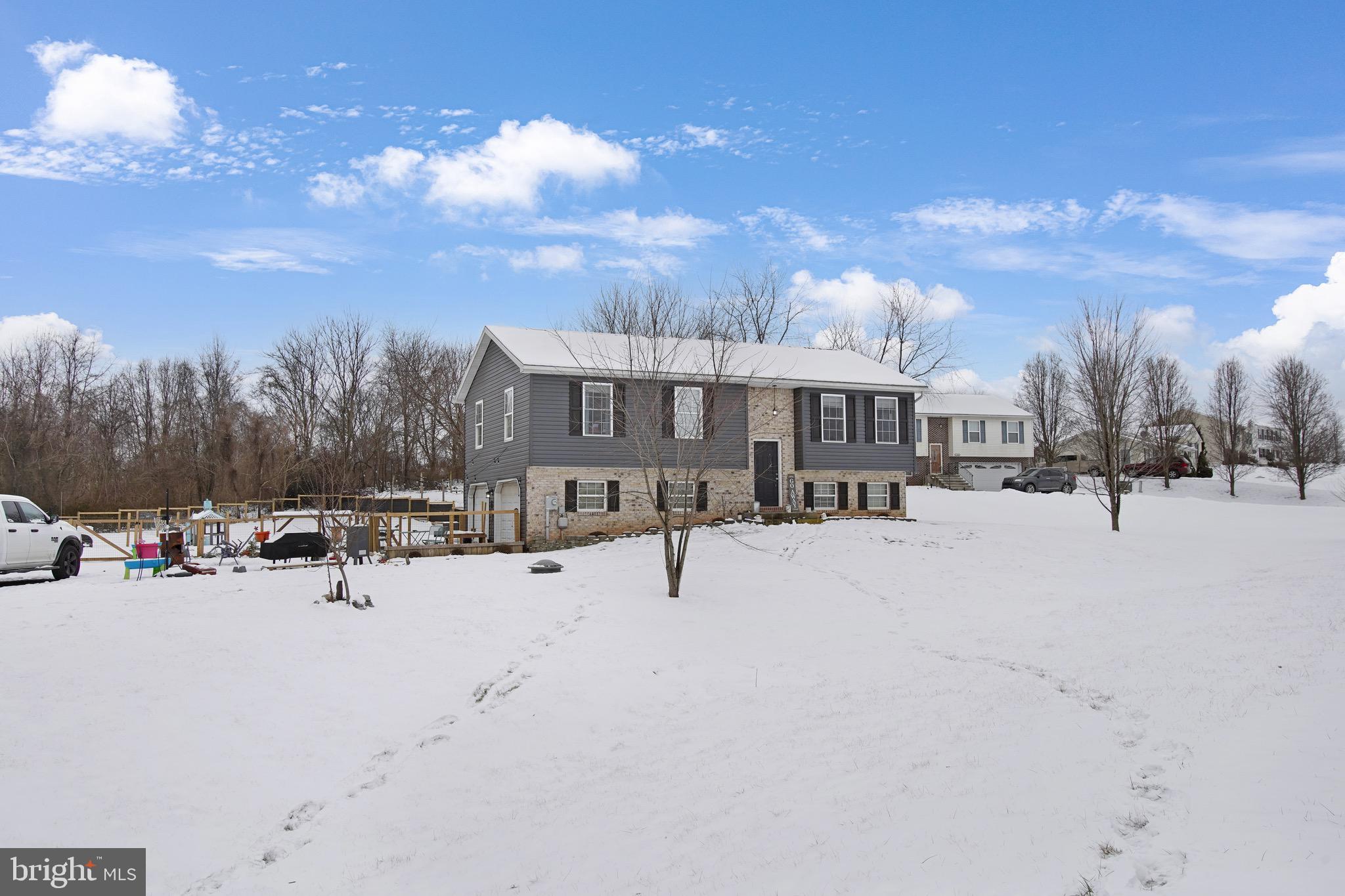 HAWKSTONE - Residential