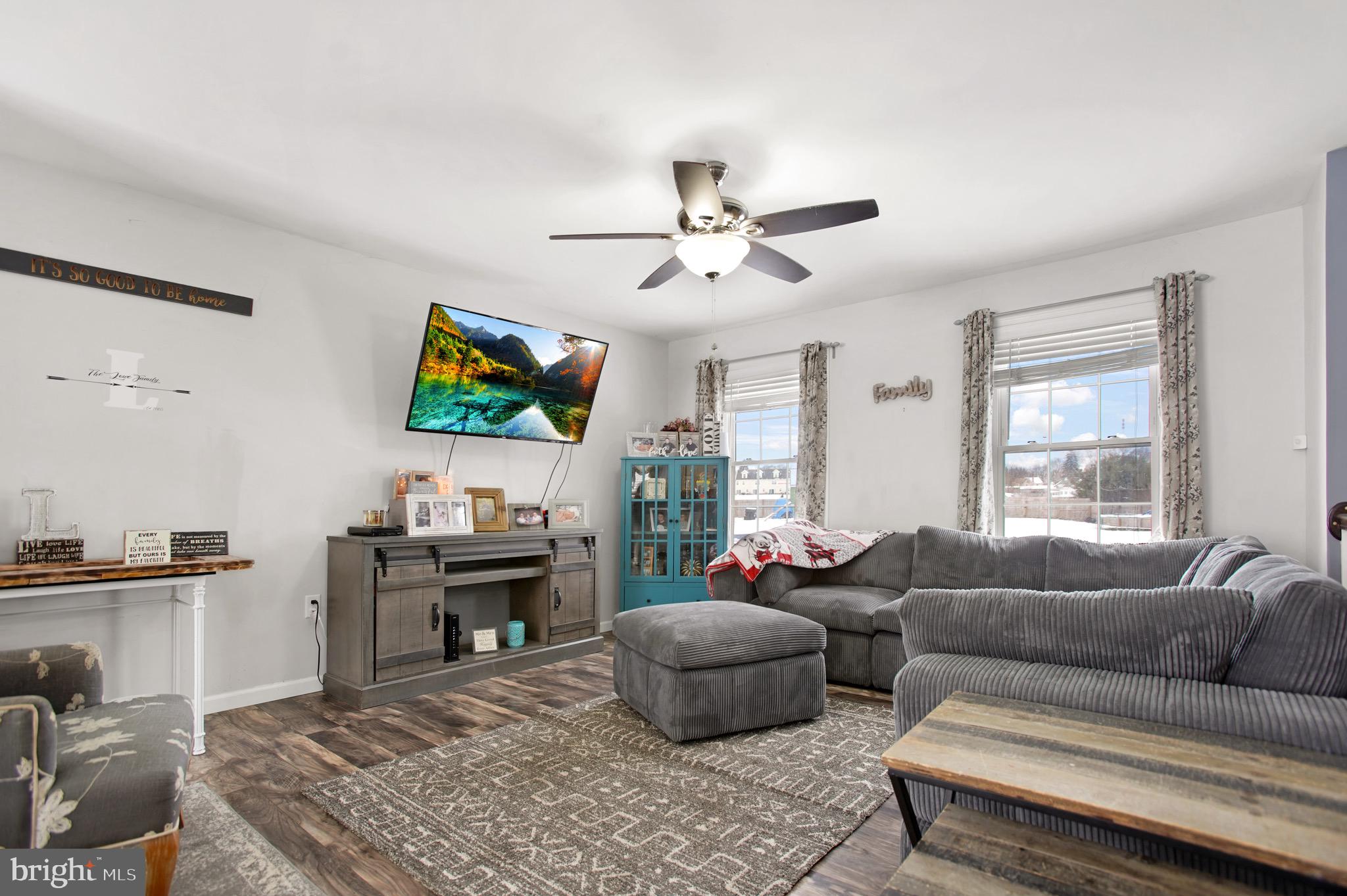 HAWKSTONE - Residential