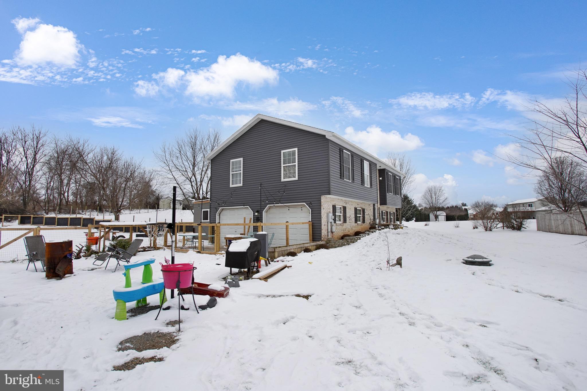 HAWKSTONE - Residential