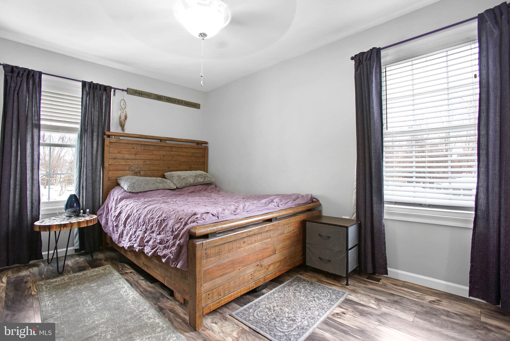 HAWKSTONE - Residential