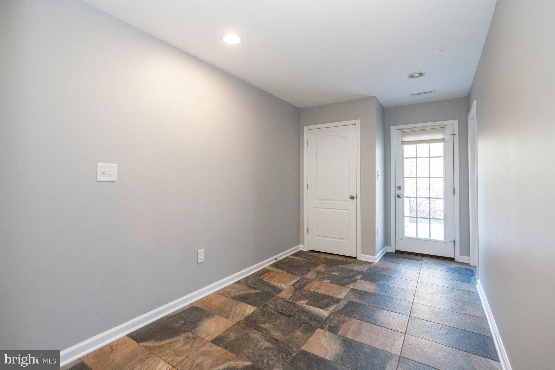 TANYARD SPRINGS - Residential