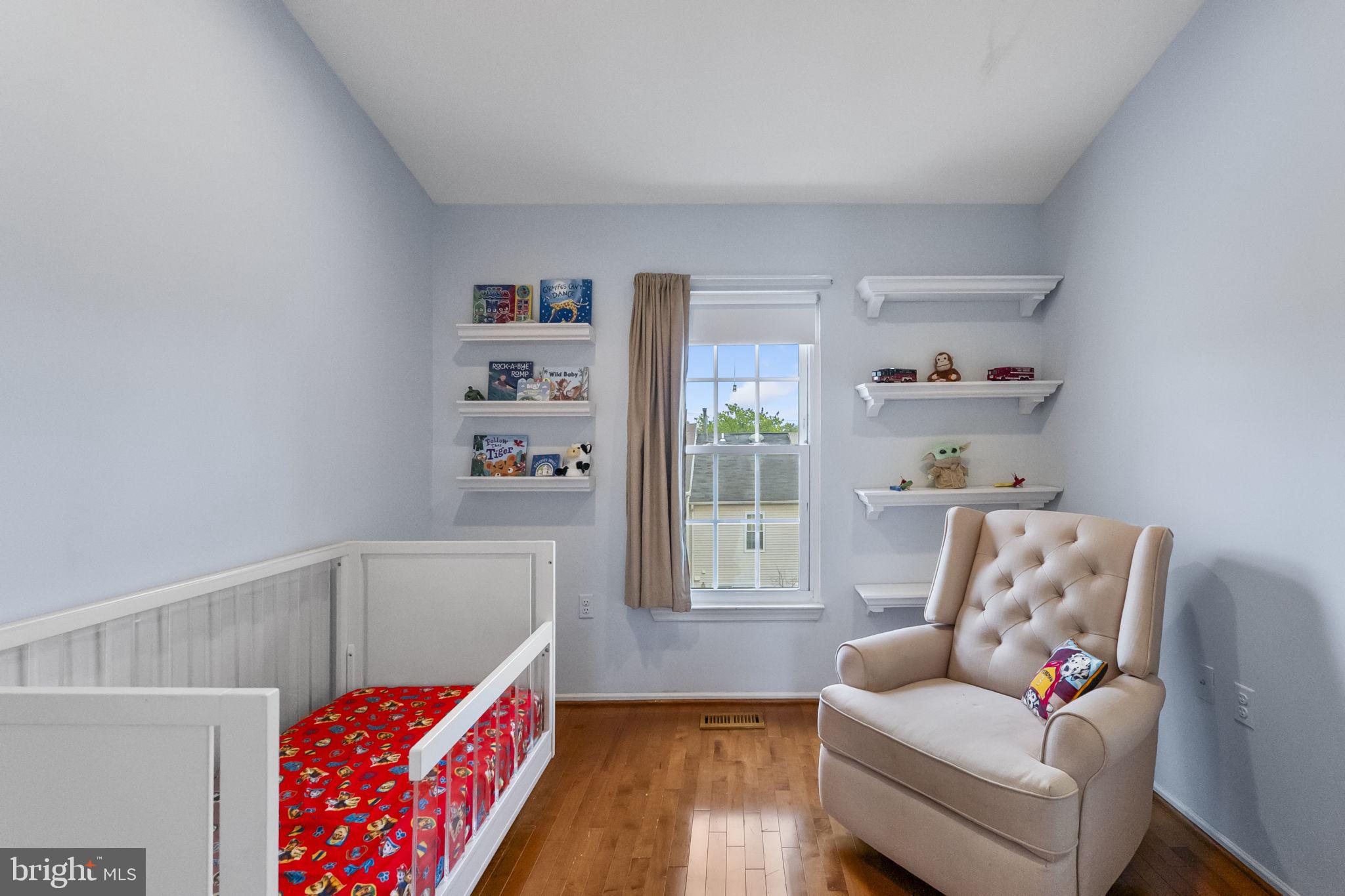 121 LAZY HOLLOW DRIVE