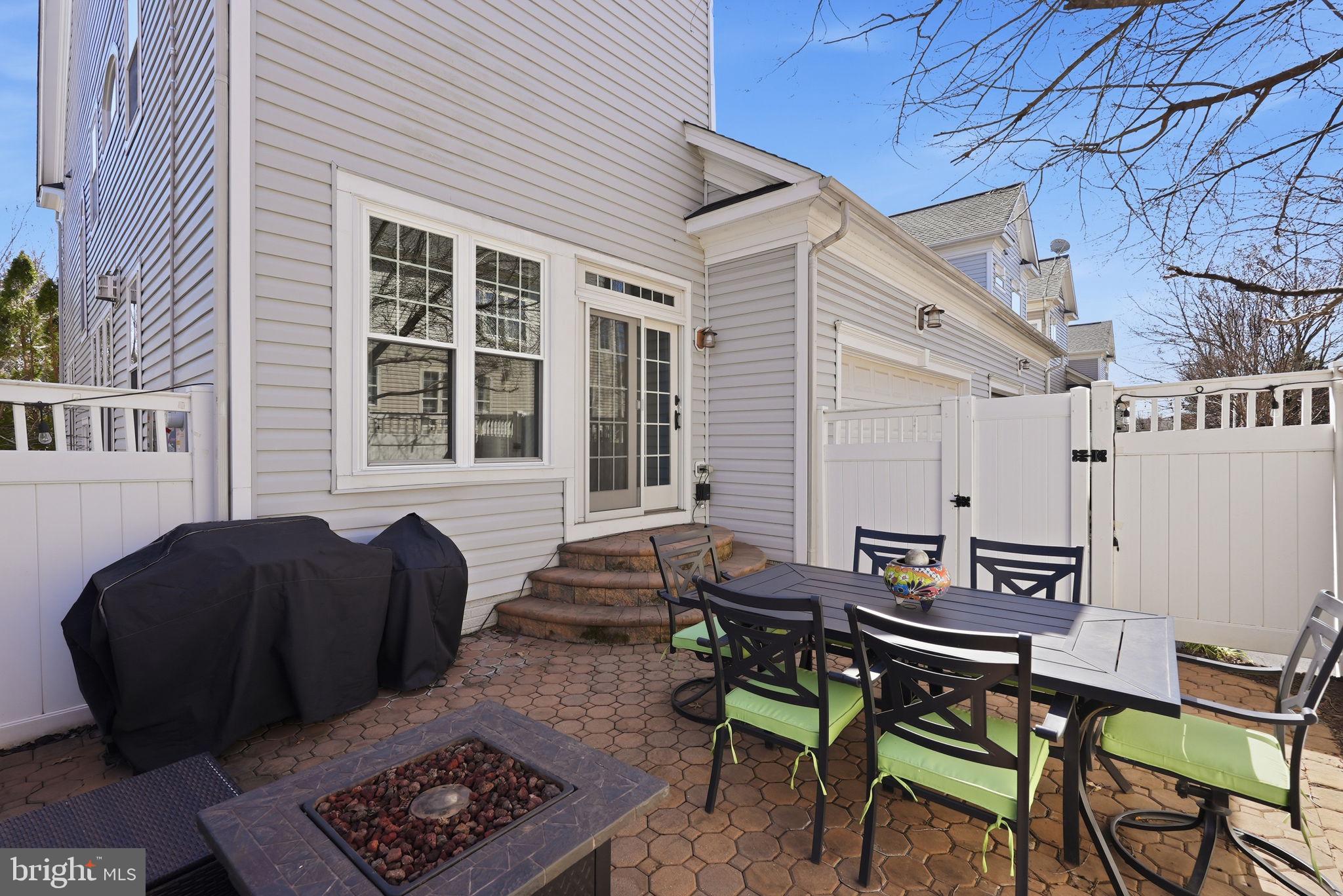 MEADOWS AT MORRIS FARM - Residential