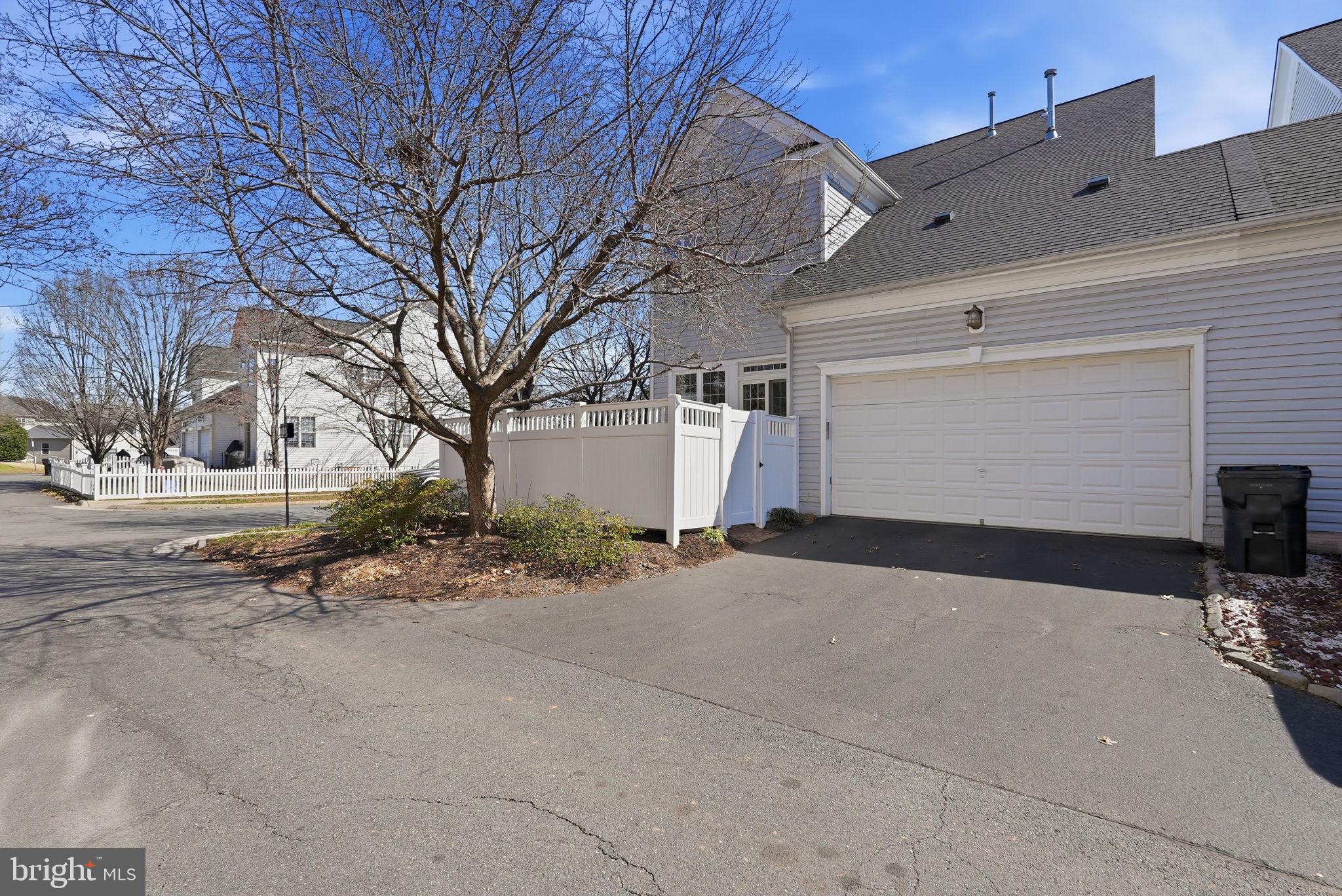 MEADOWS AT MORRIS FARM - Residential